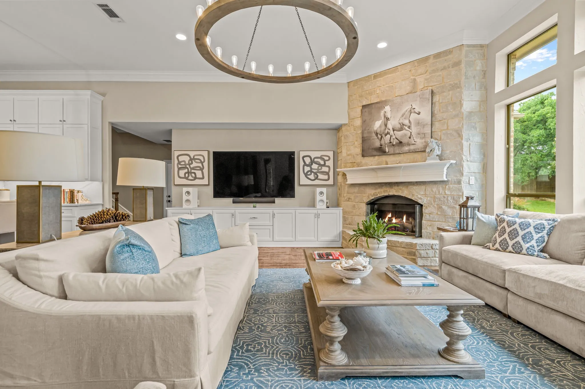 Single Family Residence For Sale in Tarrant County , 324 Oak Pointe Lane, Southlake, Texas 76092, 5 Bedroom, 6 Bathroom, 4 Garage spaces, 5,757 Sqft, built in 2005, mls#21259508, Real Estate Agent in Southlake, Homes For Sale in Tarrant county, Homes For Sale in Southlake, Realtor in Southlake Texas, Real Estate Brokerage Independent Realty Texas, Luminita Cordes Realtor