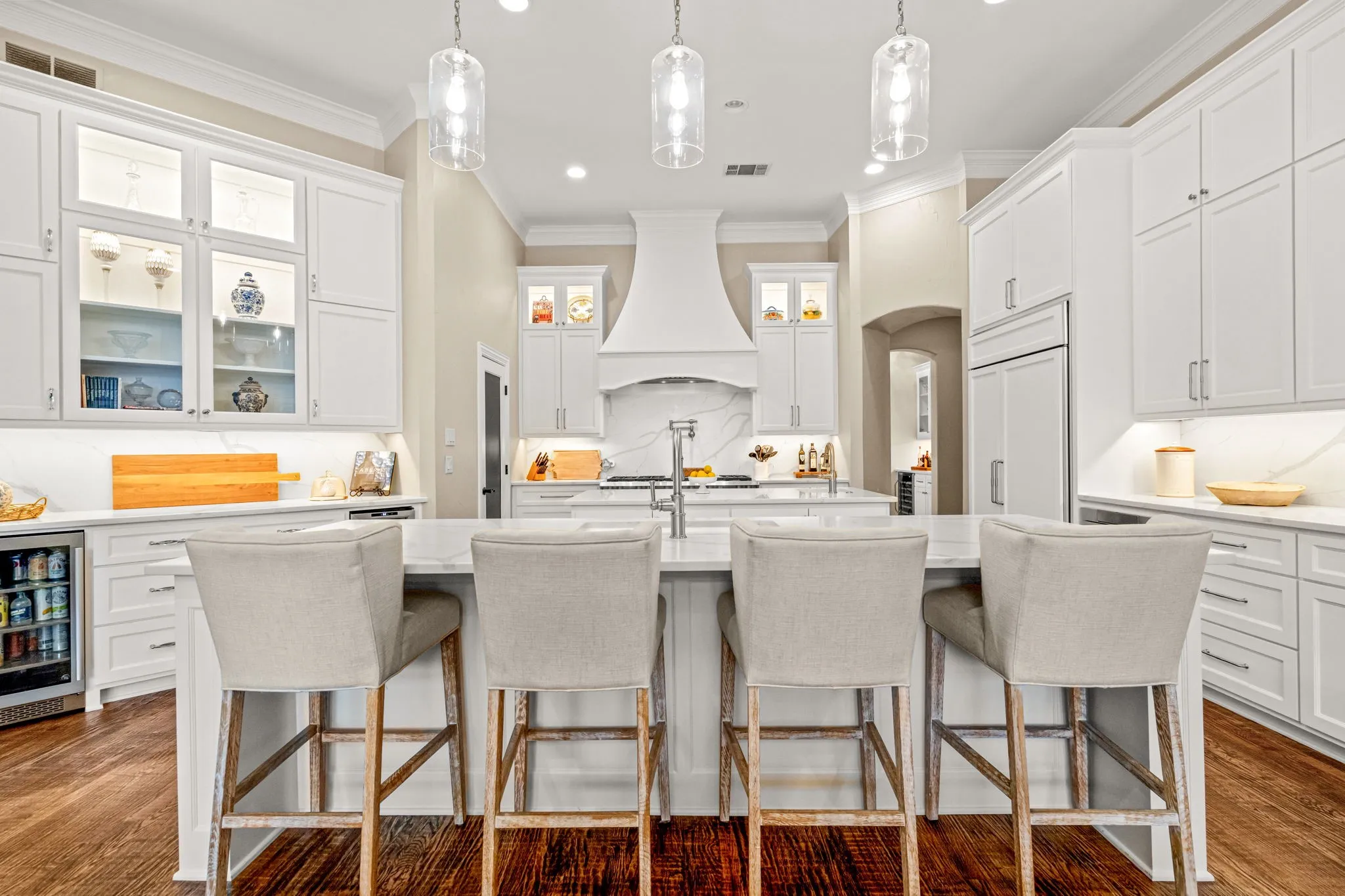 Single Family Residence For Sale in Tarrant County , 324 Oak Pointe Lane, Southlake, Texas 76092, 5 Bedroom, 6 Bathroom, 4 Garage spaces, 5,757 Sqft, built in 2005, mls#21259508, Real Estate Agent in Southlake, Homes For Sale in Tarrant county, Homes For Sale in Southlake, Realtor in Southlake Texas, Real Estate Brokerage Independent Realty Texas, Luminita Cordes Realtor
