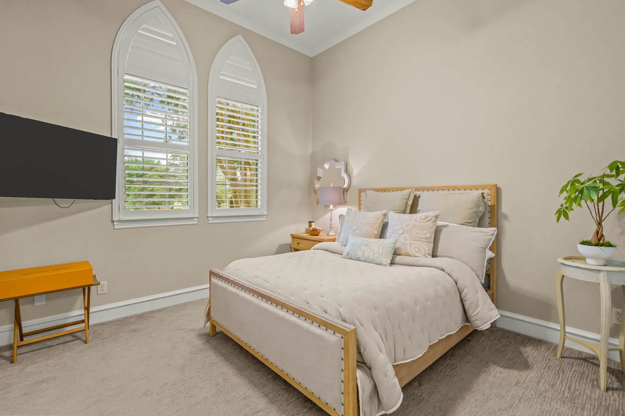 Single Family Residence For Sale in Tarrant County , 324 Oak Pointe Lane, Southlake, Texas 76092, 5 Bedroom, 6 Bathroom, 4 Garage spaces, 5,757 Sqft, built in 2005, mls#21259508, Real Estate Agent in Southlake, Homes For Sale in Tarrant county, Homes For Sale in Southlake, Realtor in Southlake Texas, Real Estate Brokerage Independent Realty Texas, Luminita Cordes Realtor
