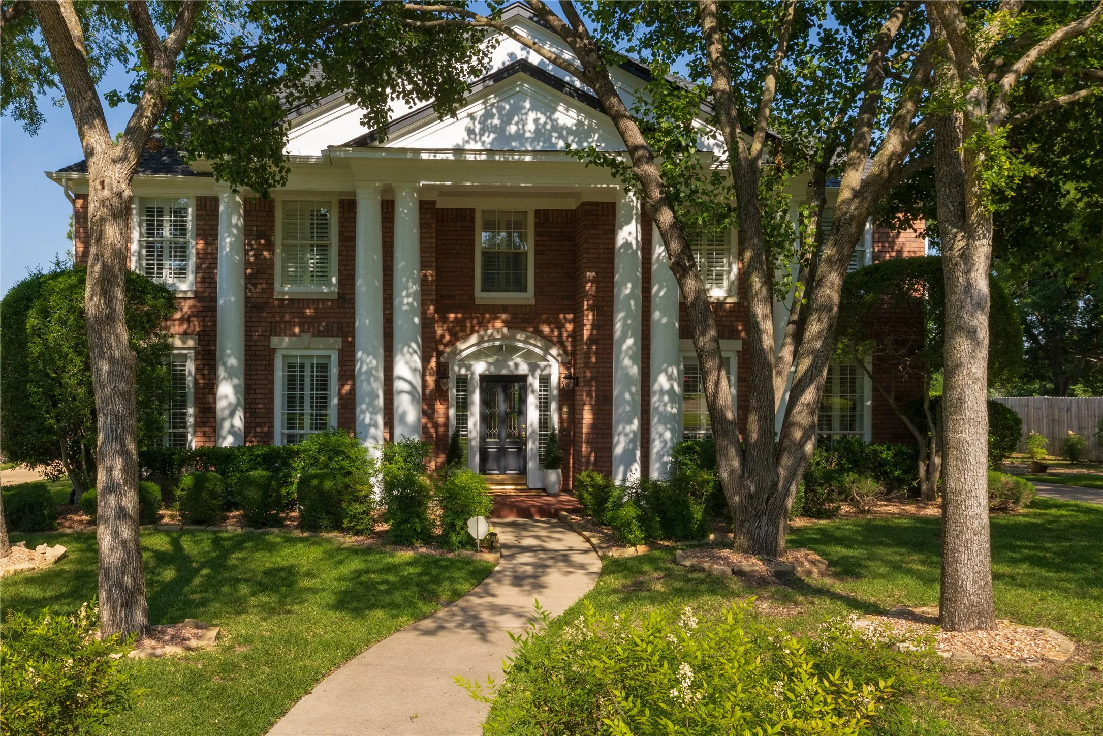 Majestically set among towering oaks
