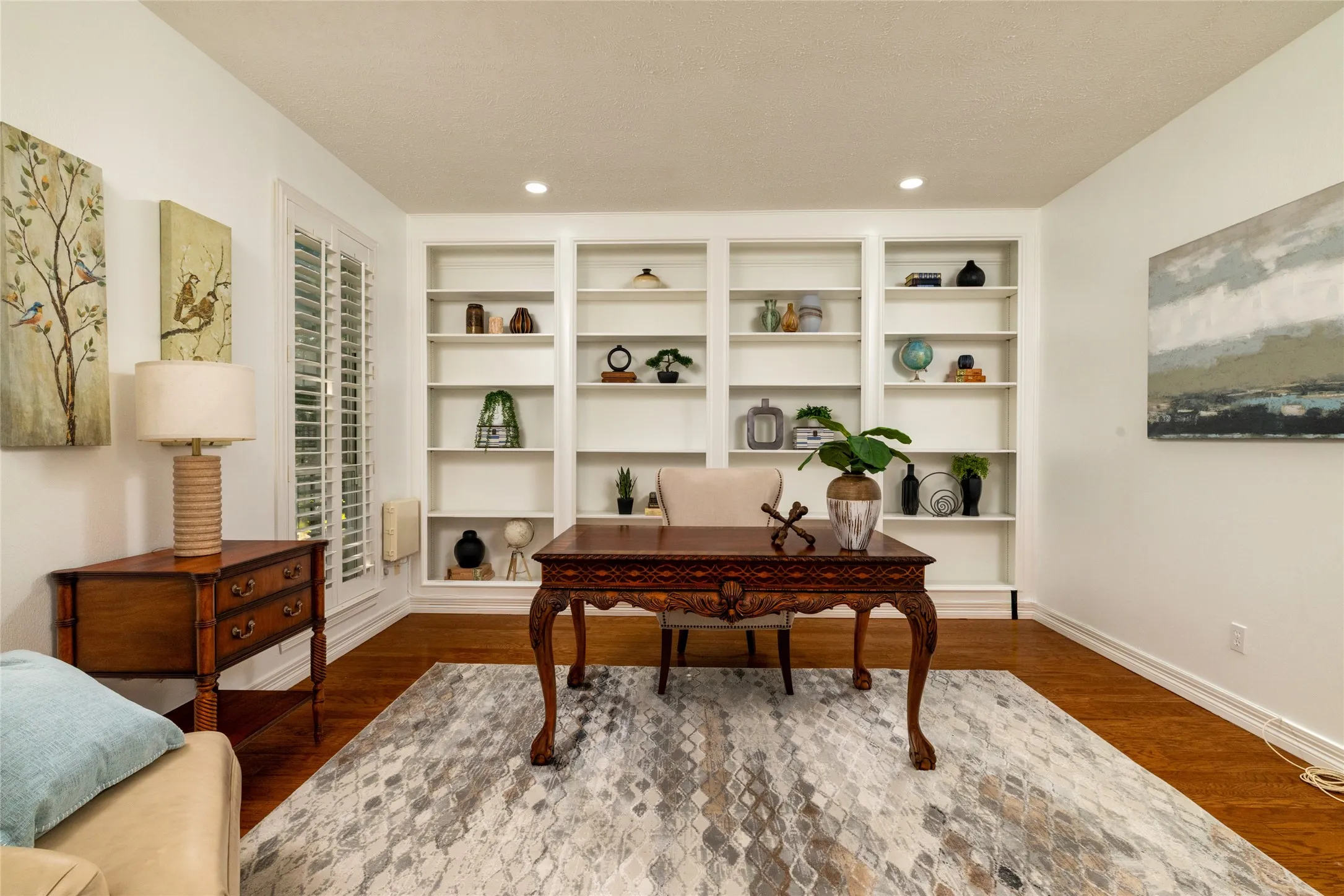 Office or formal living.... you decide.  French doors give added privacy.