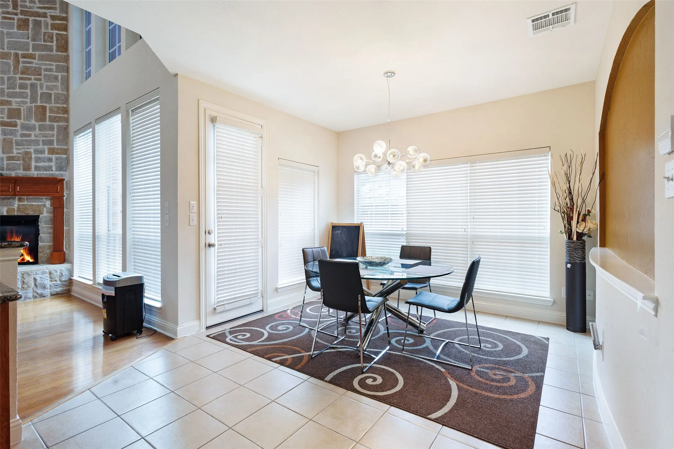 Single Family Residence For Sale in Collin County , 1226 Waterford Way, Allen, Texas 75013, 6 Bedrooms, 5 Bathrooms, 2 Garage spaces, 4,796 Sqft, built in 2004, Price $875,000, mls#21281297, Real Estate Agent in Allen, Homes For Sale in Collin county, Homes For Sale in Allen, Realtor in Allen Texas, Real Estate Brokerage Independent Realty Texas, Luminita Cordes Realtor