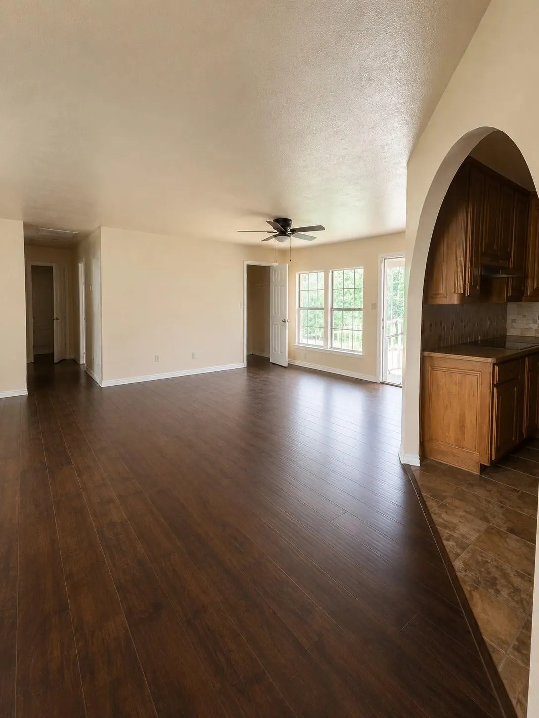 For Sale in Wise County , 214 County Rd 4870, Newark, Texas 76071, 5 Bedrooms, 3 Bathrooms, Garage spaces, 2,885 Sqft, built in 1979, Price $435,000, mls#21279220, Real Estate Agent in Newark, Homes For Sale in Wise county, Homes For Sale in Newark, Realtor in Newark Texas, Real Estate Brokerage Independent Realty Texas, Luminita Cordes Realtor