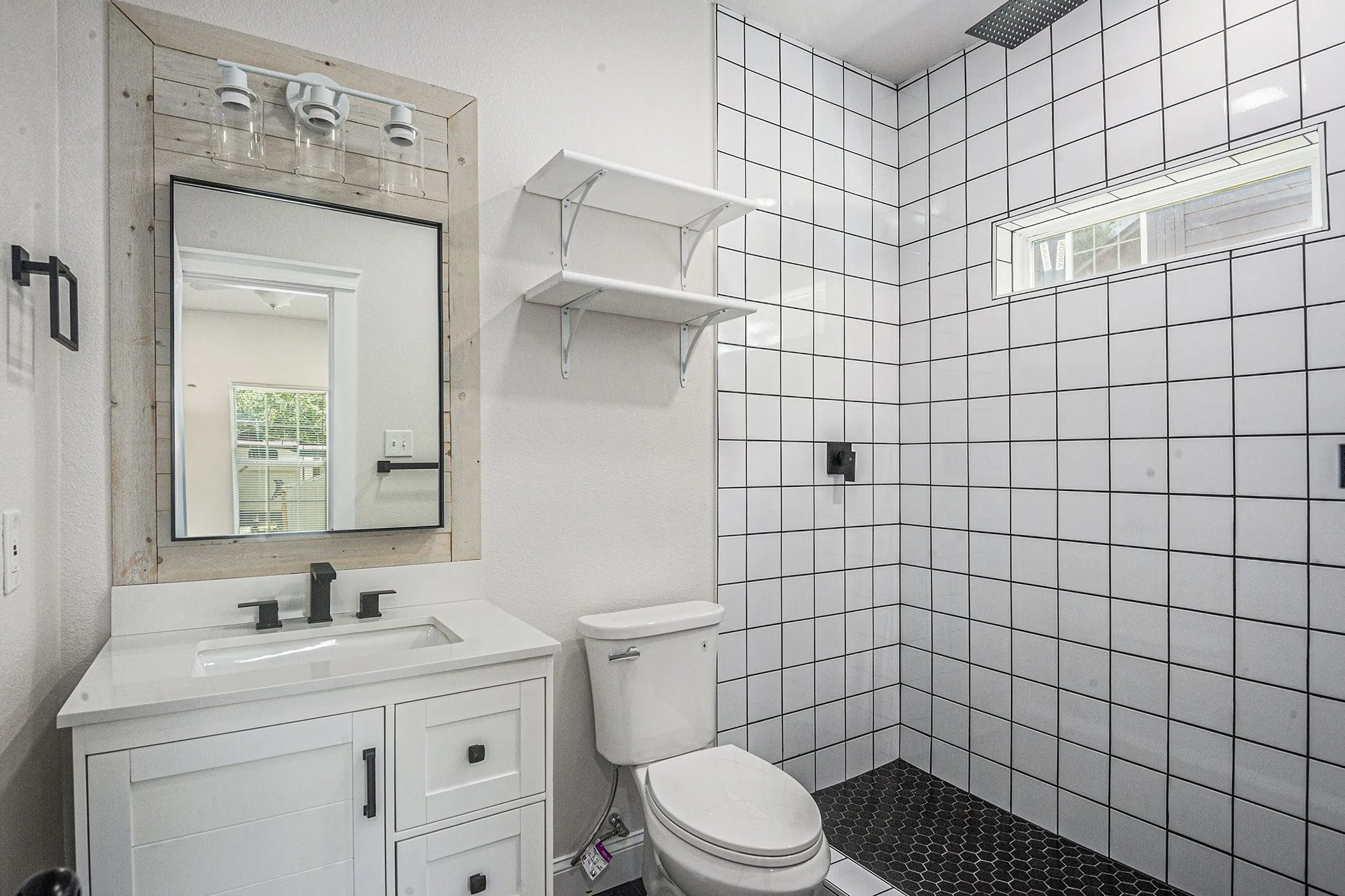 Single Family Residence For Sale in Wise County , 290 E Aurora Street, Rhome, Texas 76078, 3 Bedroom, 3 Bathroom, Garage spaces, 2,025 Sqft, built in 2022, mls#21281274, Real Estate Agent in Rhome, Homes For Sale in Wise county, Homes For Sale in Rhome, Realtor in Rhome Texas, Real Estate Brokerage Independent Realty Texas, Luminita Cordes Realtor