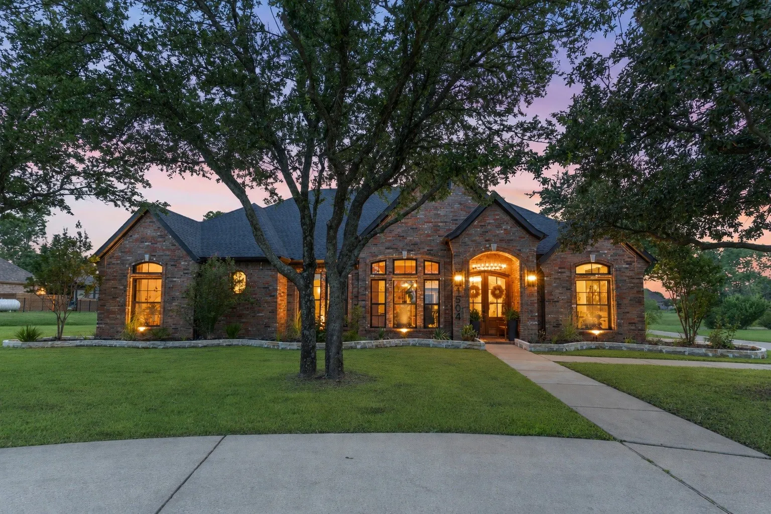 Single Family Residence For Sale in Collin County , 1504 Brook Lane, Celina, Texas 75009, 4 Bedrooms, 4 Bathrooms, 4 Garage spaces, 3,896 Sqft, built in 2001, Price $1,350,000, mls#21281358, Real Estate Agent in Celina, Homes For Sale in Collin county, Homes For Sale in Celina, Realtor in Celina Texas, Real Estate Brokerage Independent Realty Texas, Luminita Cordes Realtor