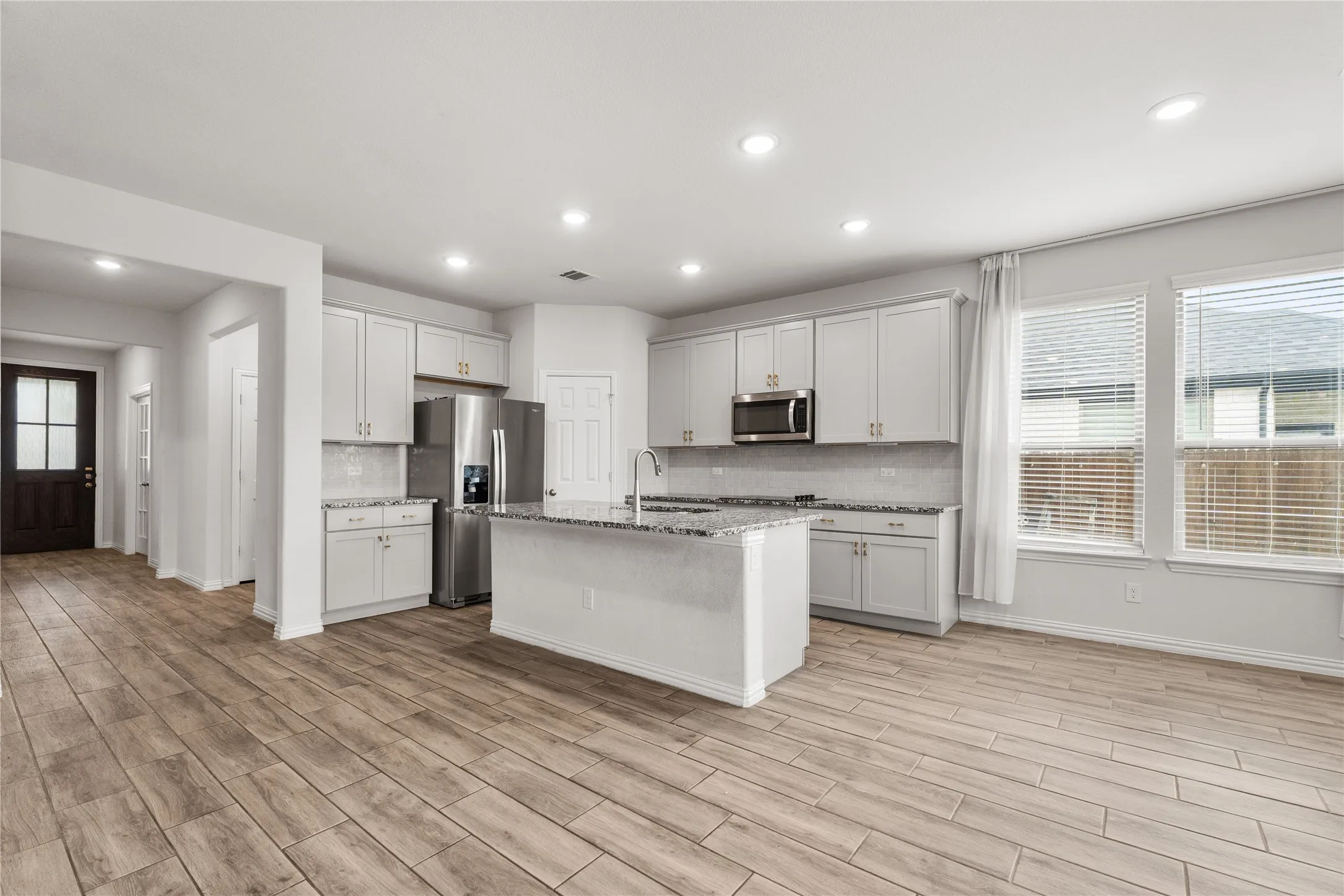 Single Family Residence For Sale in Ellis County , 870 Cavalcade Drive, Ferris, Texas 75125, 4 Bedroom, 3 Bathroom, 2 Garage spaces, 2,968 Sqft, built in 2022, mls#21280324, Real Estate Agent in Ferris, Homes For Sale in Ellis county, Homes For Sale in Ferris, Realtor in Ferris Texas, Real Estate Brokerage Independent Realty Texas, Luminita Cordes Realtor