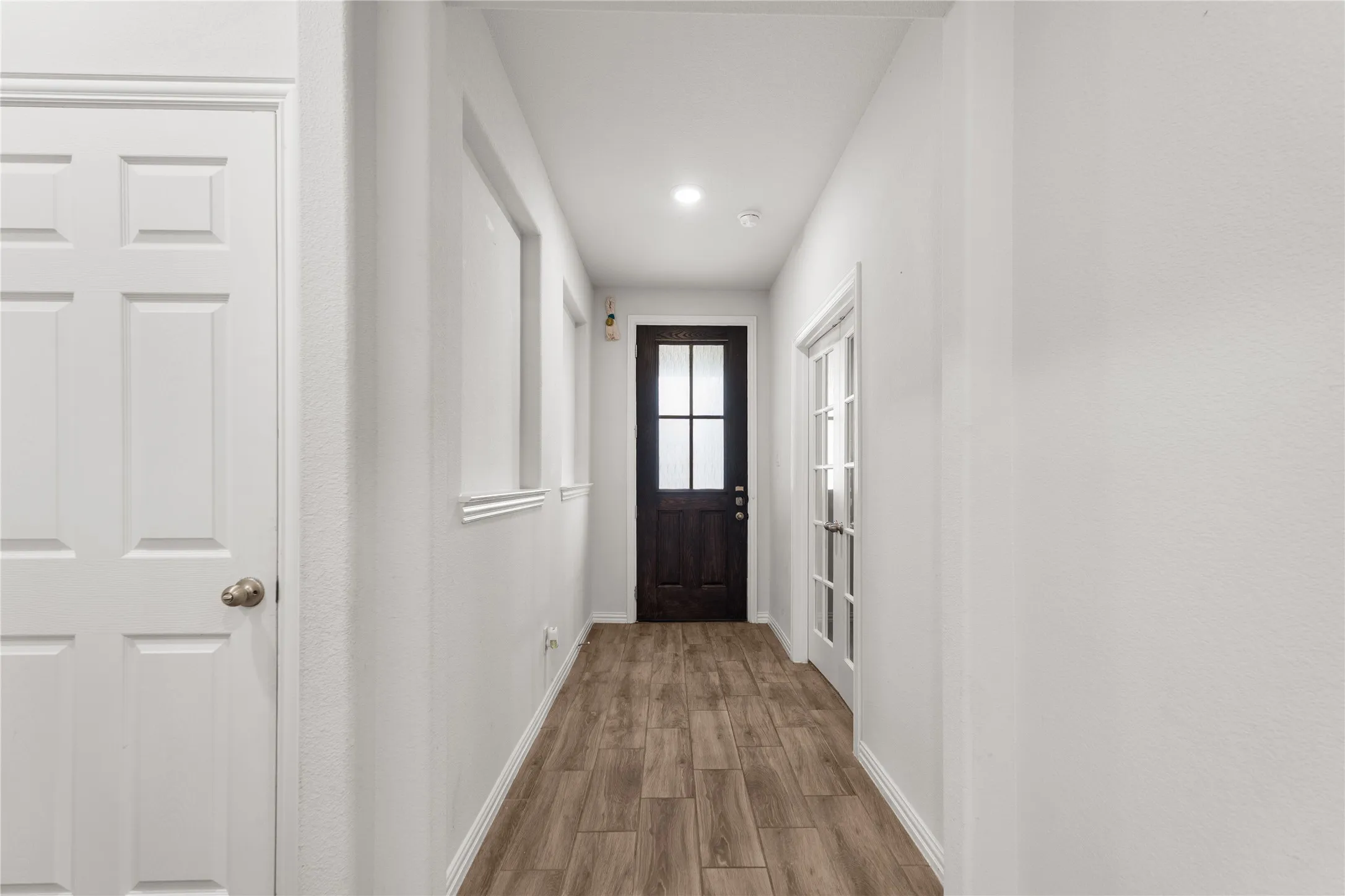 Entrance - Hallway