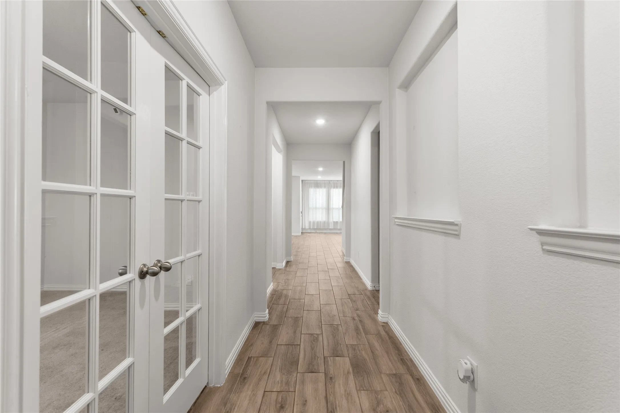 Entrance - Hallway