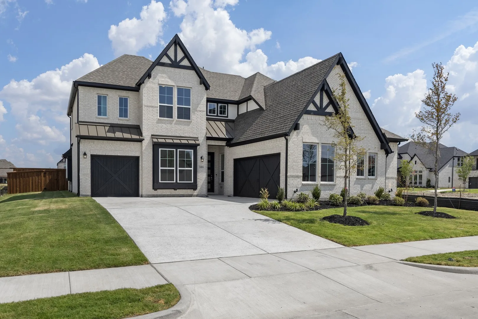 02. 3404 Haygood - Front (2)