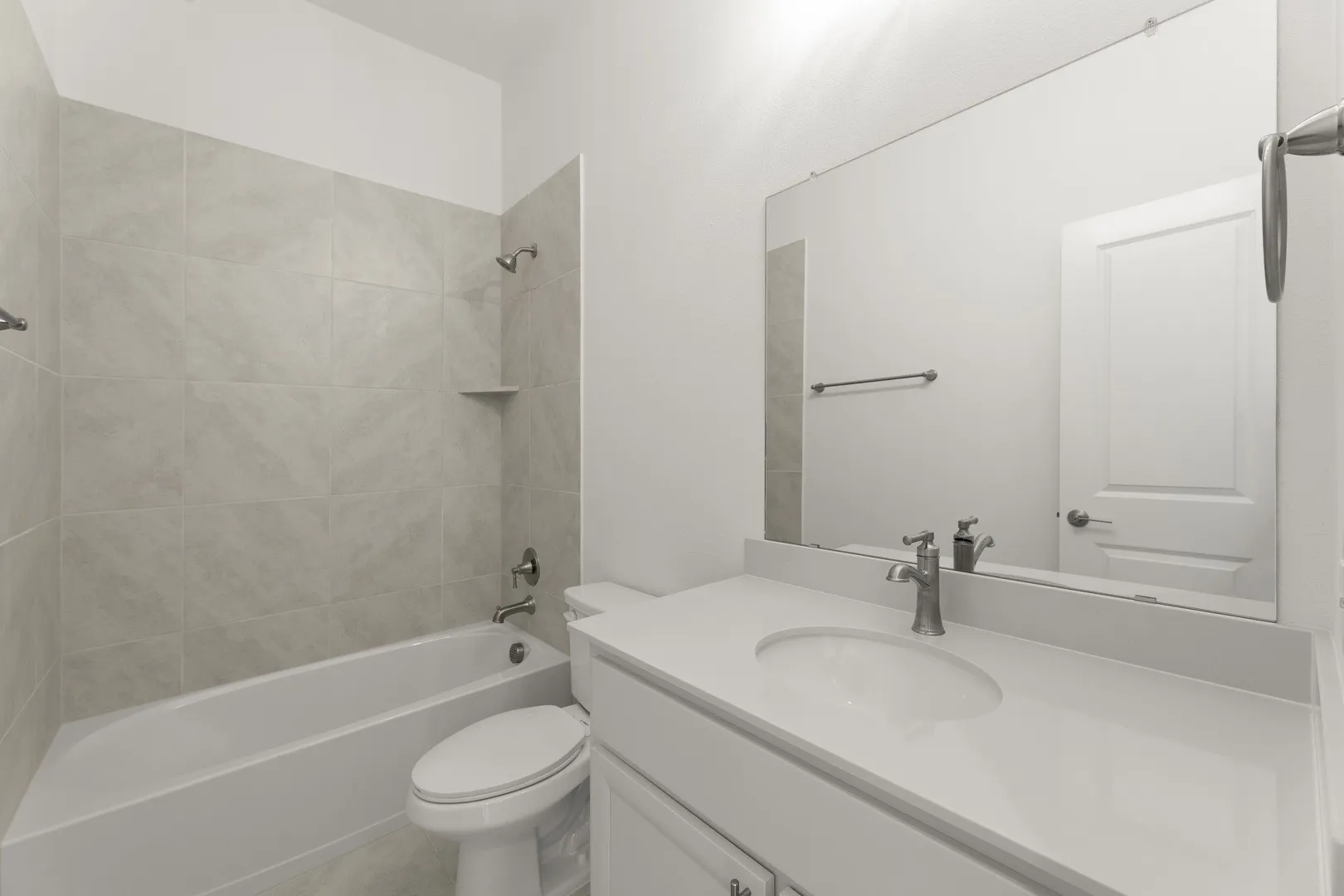 22. 3404 Haygood - 3RD Bath