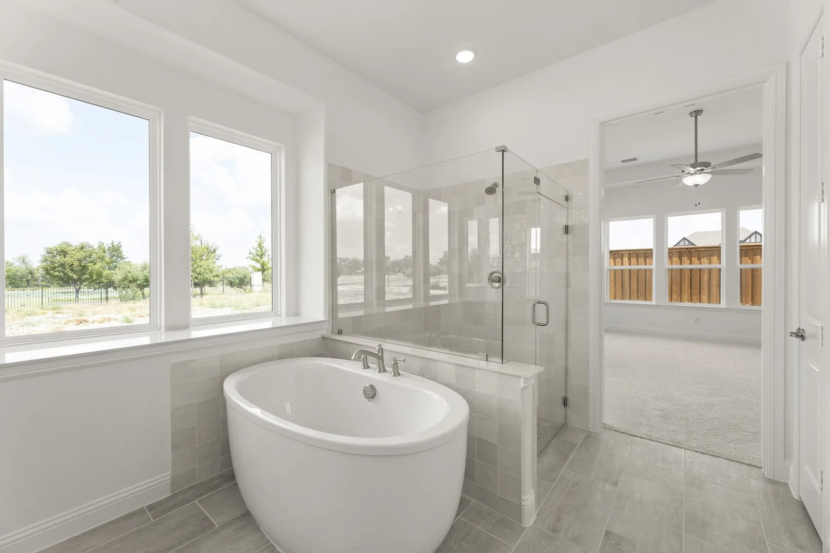 17. 3404 Haygood - Bath (2)