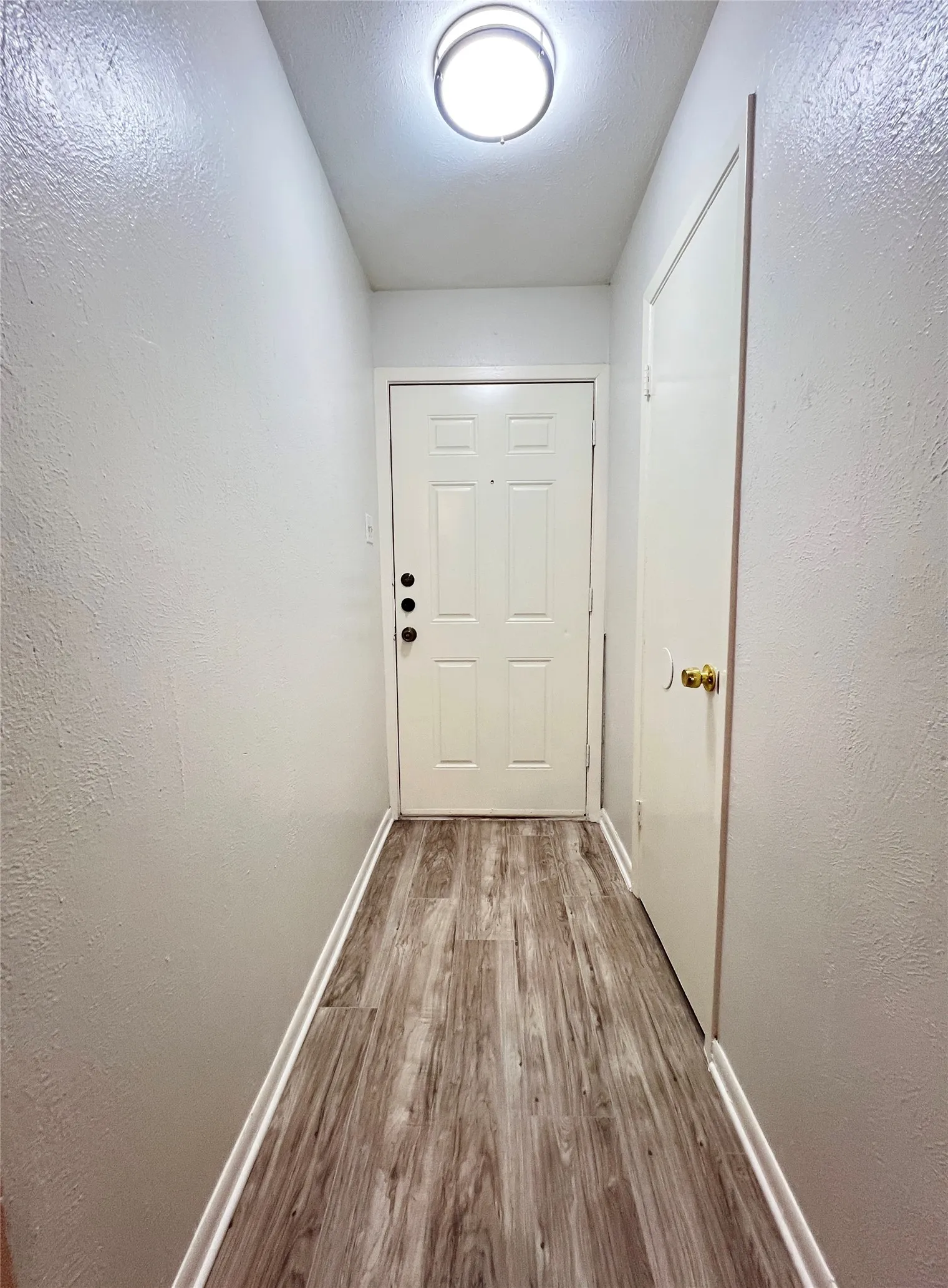Single Family Residence For Rent in Dallas County , 2121 Spanish Trail, Irving, Texas 75060, 3 Bedroom, 2 Bathroom, Garage spaces, 1,670 Sqft, built in 1969, mls#21281420, Real Estate Agent in Irving, Homes For Rent in Dallas county, Homes For Rent in Irving, Realtor in Irving Texas, Real Estate Brokerage Independent Realty Texas, Luminita Cordes Realtor