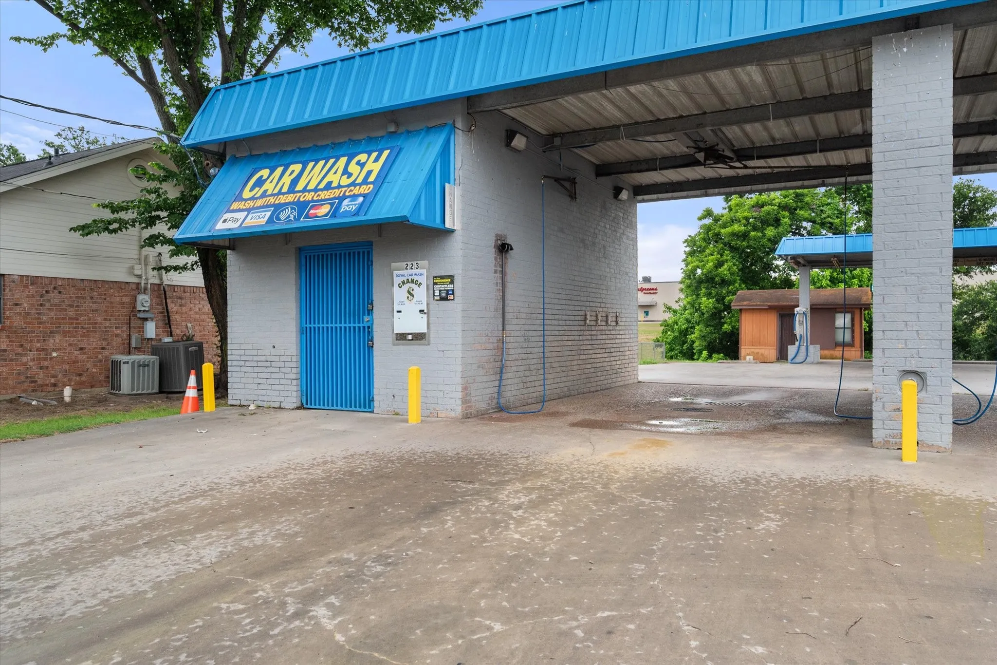 Business For Sale in Navarro County , 223 Oaklawn Drive, Corsicana, Texas 75110, 0, 0, Garage spaces, 2,112 Sqft, built in 1985, Price $429,000, mls#21279207, Real Estate Agent in Corsicana, Homes For Sale in Navarro county, Homes For Sale in Corsicana, Realtor in Corsicana Texas, Real Estate Brokerage Independent Realty Texas, Luminita Cordes Realtor