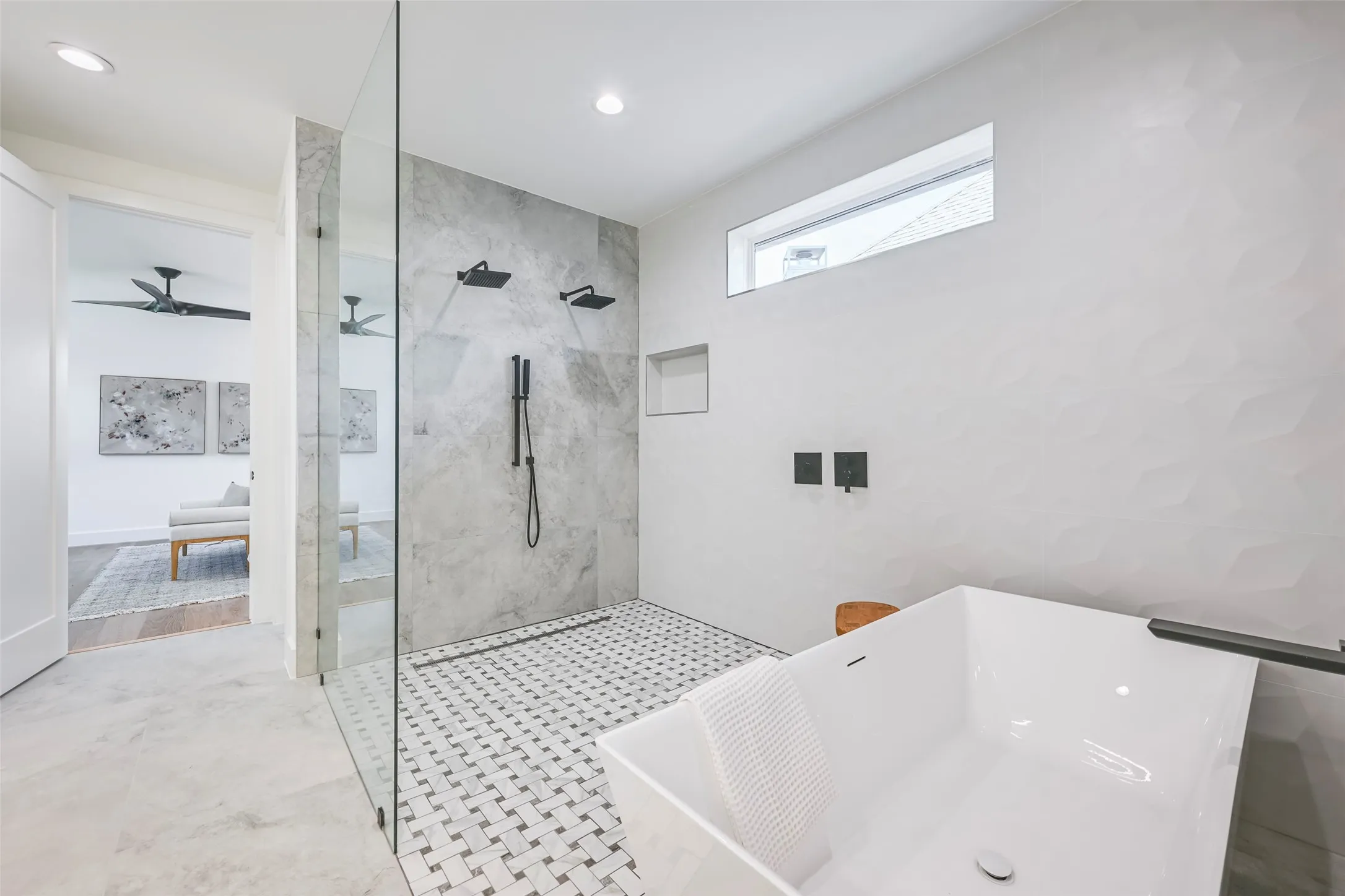 Single Family Residence For Rent in Dallas County , 6226 Lakeshore Drive, Dallas, Texas 75214, 5 Bedroom, 5 Bathroom, 2 Garage spaces, 4,150 Sqft, built in 2026, mls#21281454, Real Estate Agent in Dallas, Homes For Rent in Dallas county, Homes For Rent in Dallas, Realtor in Dallas Texas, Real Estate Brokerage Independent Realty Texas, Luminita Cordes Realtor