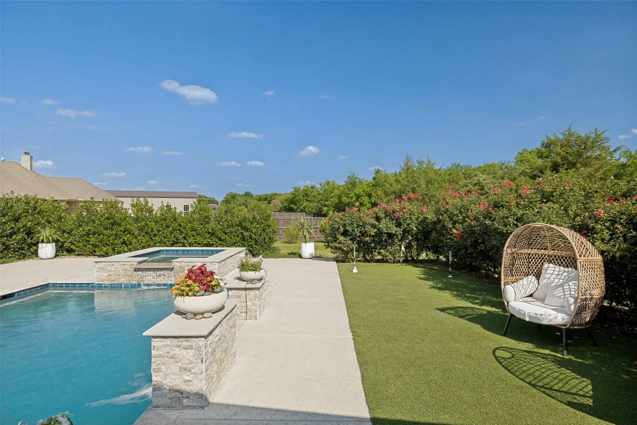 Single Family Residence For Sale in Collin County , 2201 Henson Lane, Nevada, Texas 75173, 4 Bedrooms, 3 Bathrooms, 3 Garage spaces, 3,191 Sqft, built in 2019, Price $679,000, mls#21281170, Real Estate Agent in Nevada, Homes For Sale in Collin county, Homes For Sale in Nevada, Realtor in Nevada Texas, Real Estate Brokerage Independent Realty Texas, Luminita Cordes Realtor