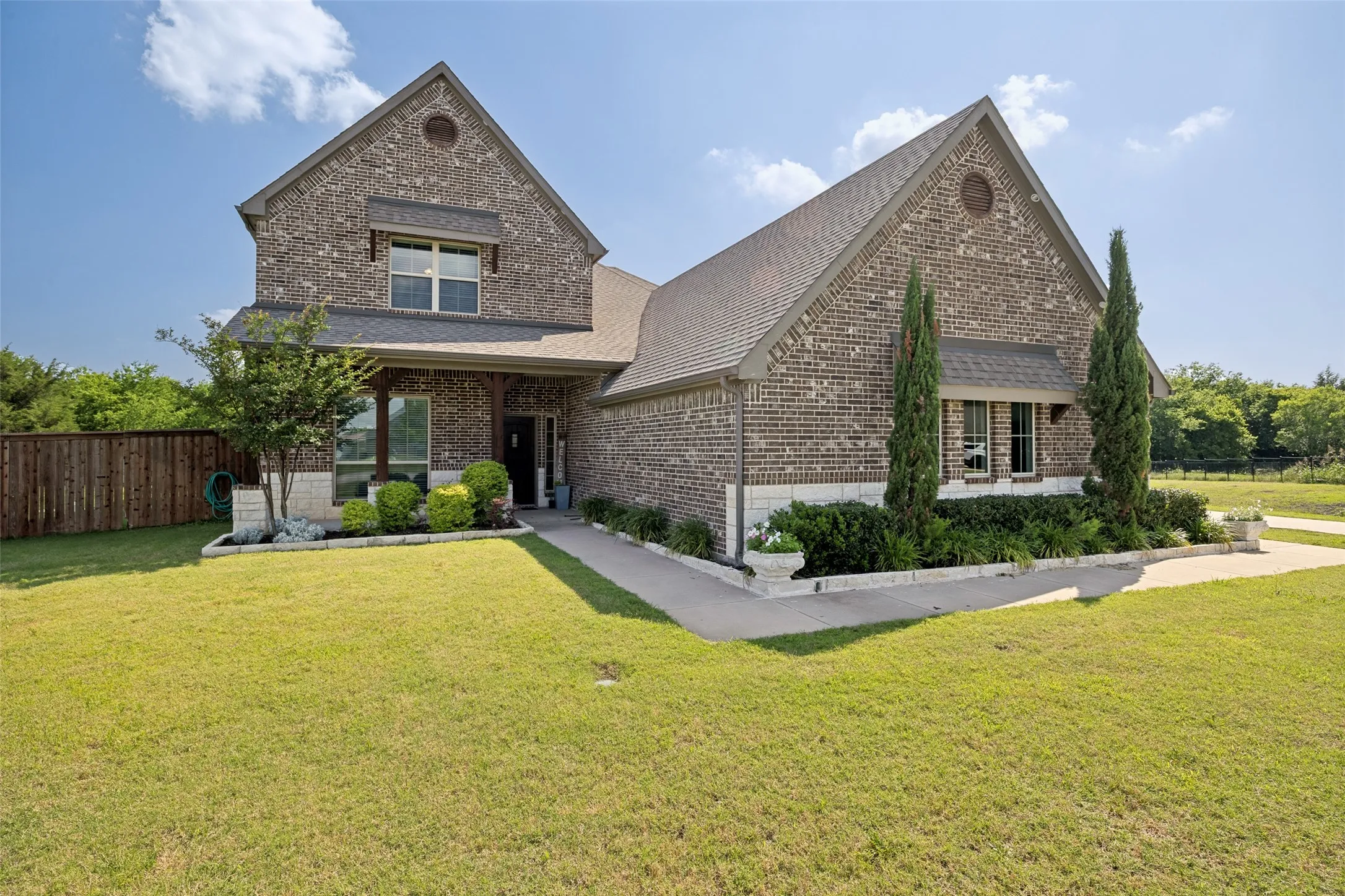 Single Family Residence For Sale in Collin County , 2201 Henson Lane, Nevada, Texas 75173, 4 Bedrooms, 3 Bathrooms, 3 Garage spaces, 3,191 Sqft, built in 2019, Price $679,000, mls#21281170, Real Estate Agent in Nevada, Homes For Sale in Collin county, Homes For Sale in Nevada, Realtor in Nevada Texas, Real Estate Brokerage Independent Realty Texas, Luminita Cordes Realtor
