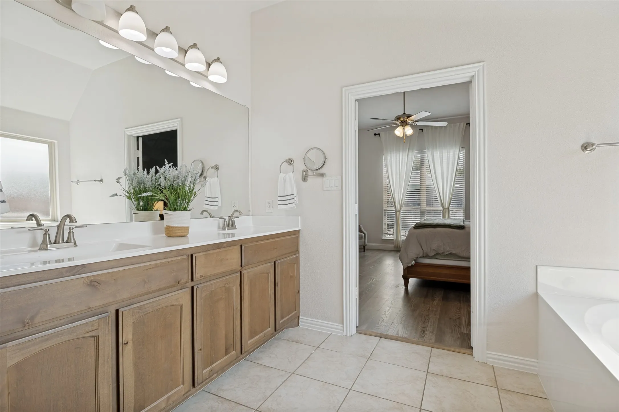 Single Family Residence For Sale in Collin County , 2201 Henson Lane, Nevada, Texas 75173, 4 Bedrooms, 3 Bathrooms, 3 Garage spaces, 3,191 Sqft, built in 2019, Price $679,000, mls#21281170, Real Estate Agent in Nevada, Homes For Sale in Collin county, Homes For Sale in Nevada, Realtor in Nevada Texas, Real Estate Brokerage Independent Realty Texas, Luminita Cordes Realtor