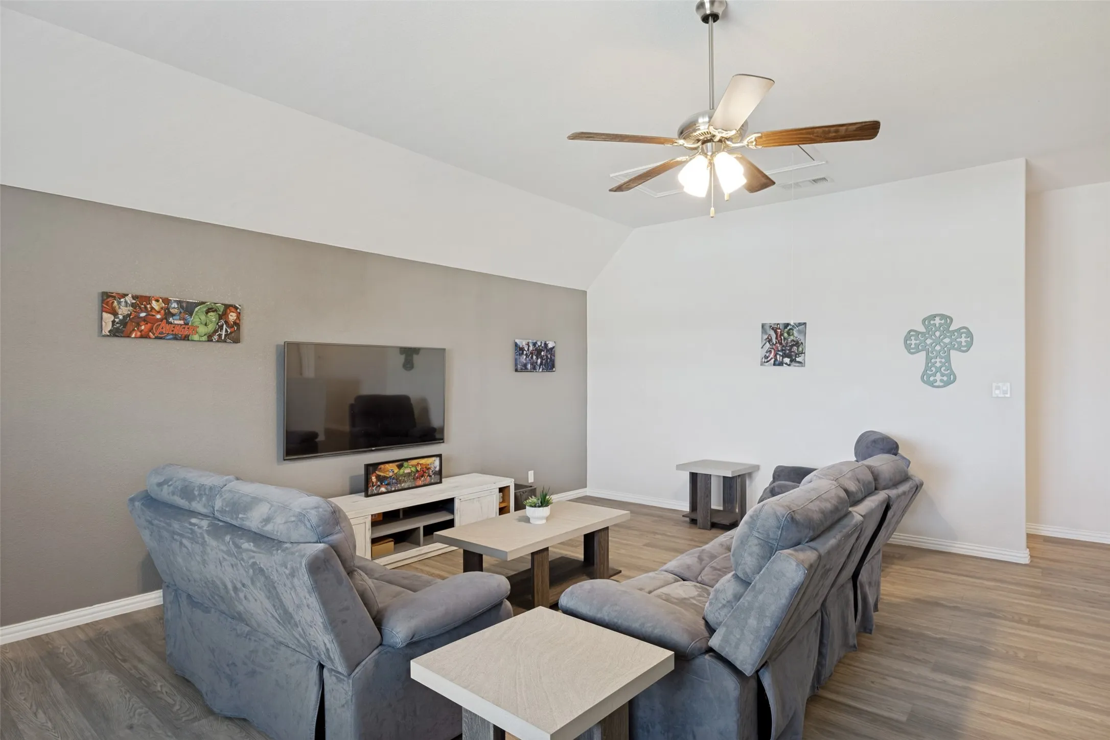 Single Family Residence For Sale in Collin County , 2201 Henson Lane, Nevada, Texas 75173, 4 Bedrooms, 3 Bathrooms, 3 Garage spaces, 3,191 Sqft, built in 2019, Price $679,000, mls#21281170, Real Estate Agent in Nevada, Homes For Sale in Collin county, Homes For Sale in Nevada, Realtor in Nevada Texas, Real Estate Brokerage Independent Realty Texas, Luminita Cordes Realtor