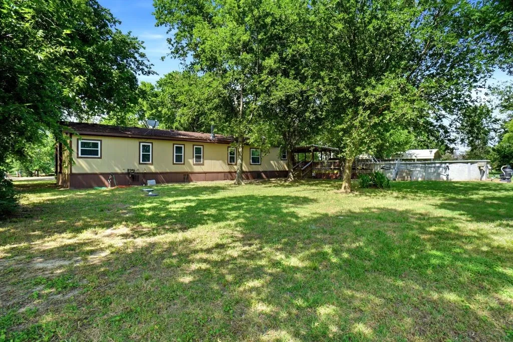 Manufactured Home For Sale in Hunt County , 4386 County Road 2200, Greenville, Texas 75402, 3 Bedroom, 2 Bathroom, 4 Garage spaces, 1,920 Sqft, built in 1997, mls#21281353, Real Estate Agent in Greenville, Homes For Sale in Hunt county, Homes For Sale in Greenville, Realtor in Greenville Texas, Real Estate Brokerage Independent Realty Texas, Luminita Cordes Realtor
