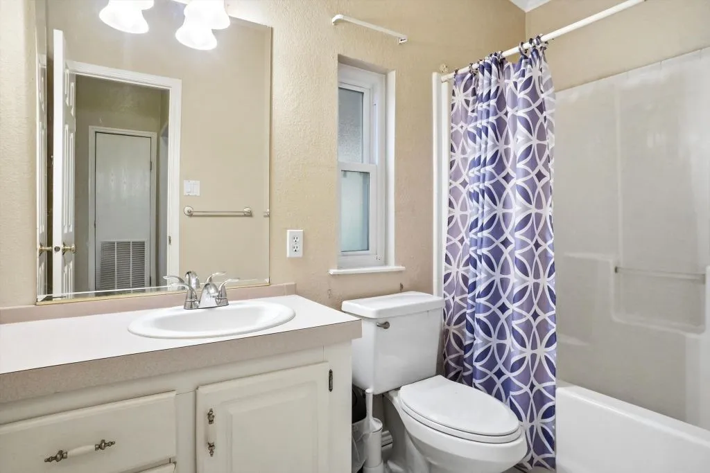 Manufactured Home For Sale in Hunt County , 4386 County Road 2200, Greenville, Texas 75402, 3 Bedroom, 2 Bathroom, 4 Garage spaces, 1,920 Sqft, built in 1997, mls#21281353, Real Estate Agent in Greenville, Homes For Sale in Hunt county, Homes For Sale in Greenville, Realtor in Greenville Texas, Real Estate Brokerage Independent Realty Texas, Luminita Cordes Realtor