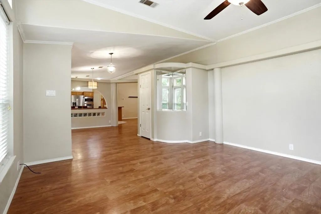 Manufactured Home For Sale in Hunt County , 4386 County Road 2200, Greenville, Texas 75402, 3 Bedroom, 2 Bathroom, 4 Garage spaces, 1,920 Sqft, built in 1997, mls#21281353, Real Estate Agent in Greenville, Homes For Sale in Hunt county, Homes For Sale in Greenville, Realtor in Greenville Texas, Real Estate Brokerage Independent Realty Texas, Luminita Cordes Realtor
