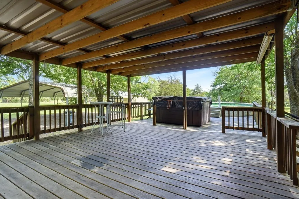 Manufactured Home For Sale in Hunt County , 4386 County Road 2200, Greenville, Texas 75402, 3 Bedroom, 2 Bathroom, 4 Garage spaces, 1,920 Sqft, built in 1997, mls#21281353, Real Estate Agent in Greenville, Homes For Sale in Hunt county, Homes For Sale in Greenville, Realtor in Greenville Texas, Real Estate Brokerage Independent Realty Texas, Luminita Cordes Realtor
