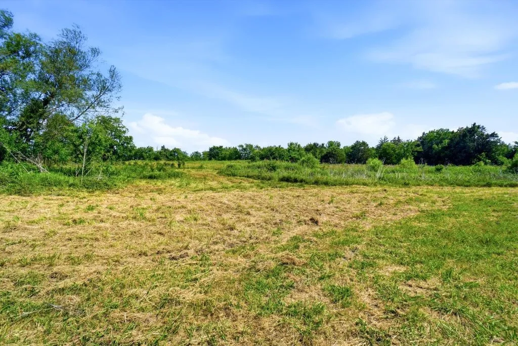 Manufactured Home For Sale in Hunt County , 4386 County Road 2200, Greenville, Texas 75402, 3 Bedroom, 2 Bathroom, 4 Garage spaces, 1,920 Sqft, built in 1997, mls#21281353, Real Estate Agent in Greenville, Homes For Sale in Hunt county, Homes For Sale in Greenville, Realtor in Greenville Texas, Real Estate Brokerage Independent Realty Texas, Luminita Cordes Realtor