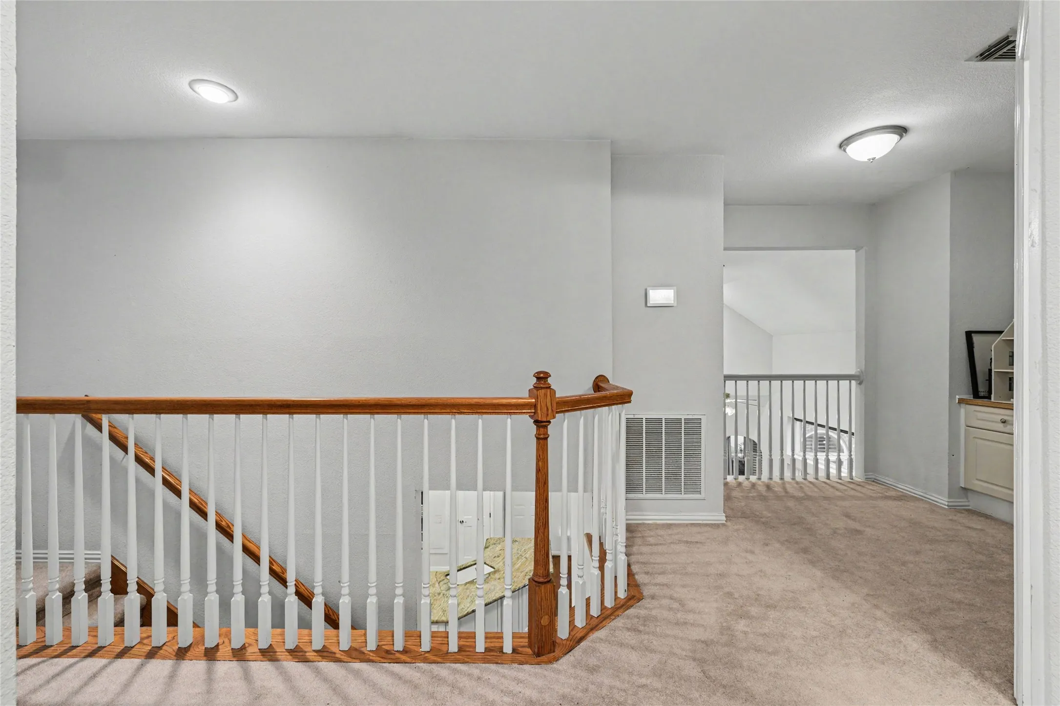 Single Family Residence For Sale in Collin County , 18711 Tall Oak Drive, Dallas, Texas 75287, 4 Bedroom, 3 Bathroom, 2 Garage spaces, 2,391 Sqft, built in 1996, mls#21277487, Real Estate Agent in Dallas, Homes For Sale in Collin county, Homes For Sale in Dallas, Realtor in Dallas Texas, Real Estate Brokerage Independent Realty Texas, Luminita Cordes Realtor