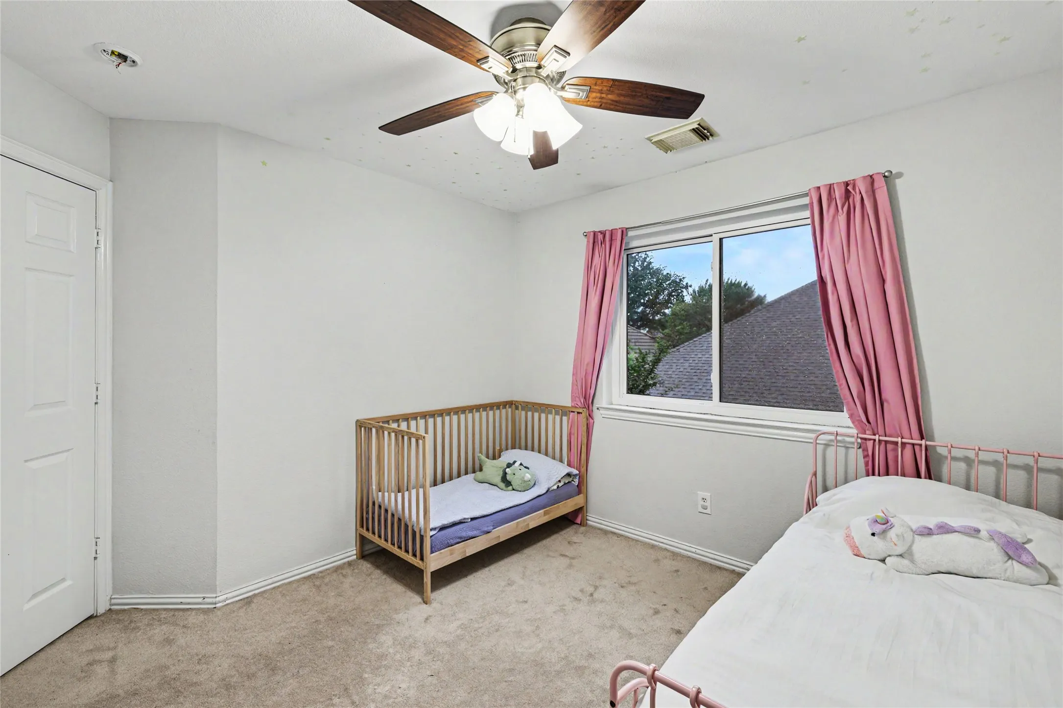 Single Family Residence For Sale in Collin County , 18711 Tall Oak Drive, Dallas, Texas 75287, 4 Bedroom, 3 Bathroom, 2 Garage spaces, 2,391 Sqft, built in 1996, mls#21277487, Real Estate Agent in Dallas, Homes For Sale in Collin county, Homes For Sale in Dallas, Realtor in Dallas Texas, Real Estate Brokerage Independent Realty Texas, Luminita Cordes Realtor