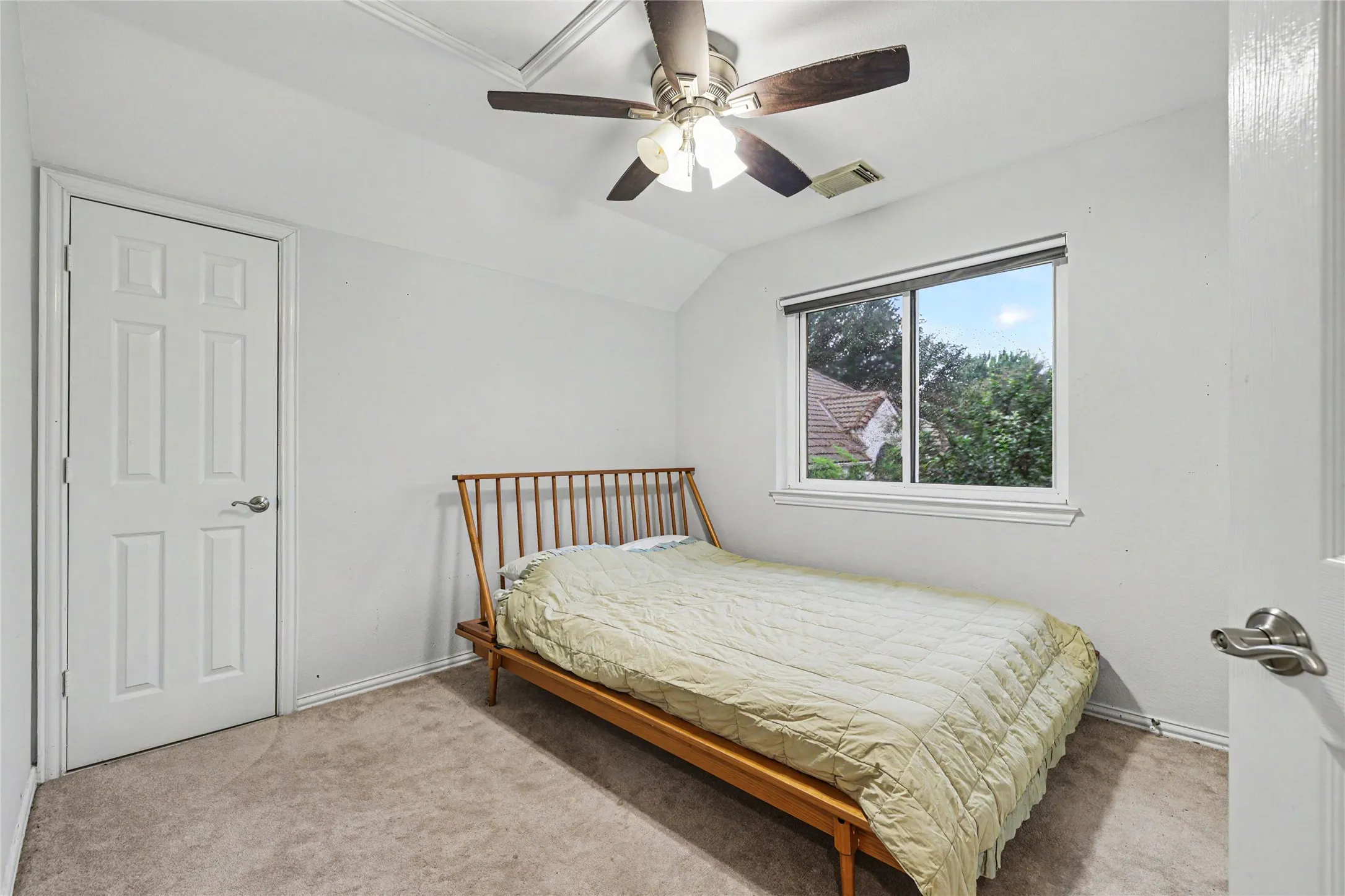 Single Family Residence For Sale in Collin County , 18711 Tall Oak Drive, Dallas, Texas 75287, 4 Bedroom, 3 Bathroom, 2 Garage spaces, 2,391 Sqft, built in 1996, mls#21277487, Real Estate Agent in Dallas, Homes For Sale in Collin county, Homes For Sale in Dallas, Realtor in Dallas Texas, Real Estate Brokerage Independent Realty Texas, Luminita Cordes Realtor