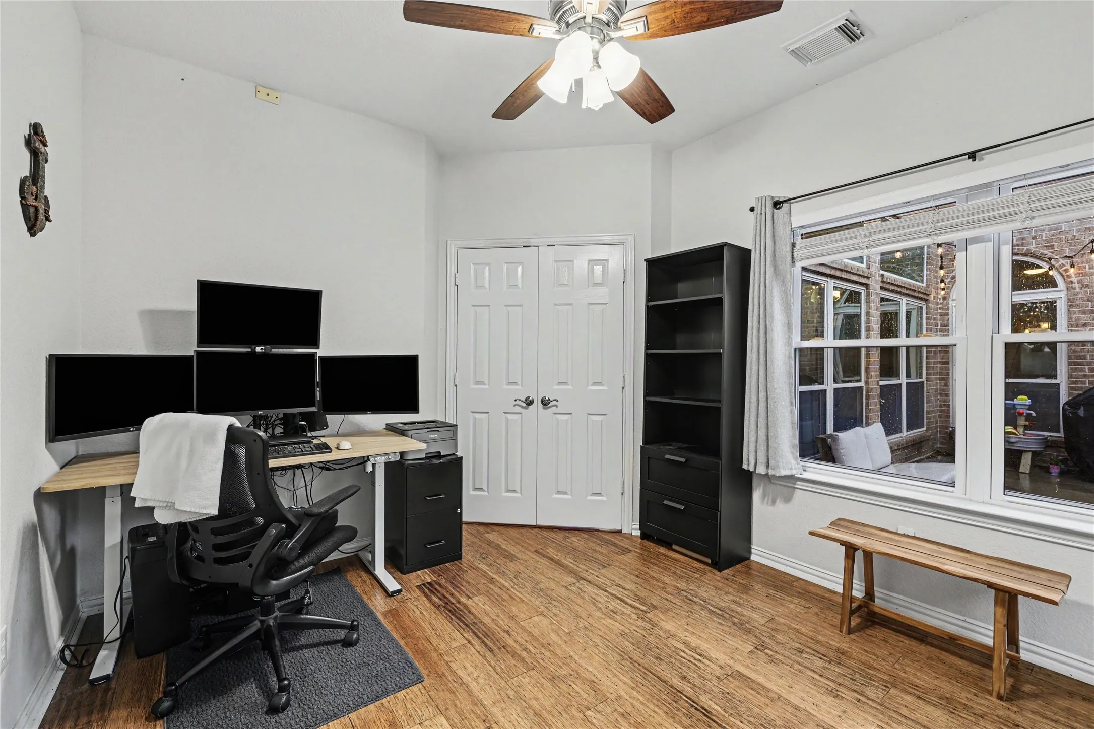 Single Family Residence For Sale in Collin County , 18711 Tall Oak Drive, Dallas, Texas 75287, 4 Bedroom, 3 Bathroom, 2 Garage spaces, 2,391 Sqft, built in 1996, mls#21277487, Real Estate Agent in Dallas, Homes For Sale in Collin county, Homes For Sale in Dallas, Realtor in Dallas Texas, Real Estate Brokerage Independent Realty Texas, Luminita Cordes Realtor