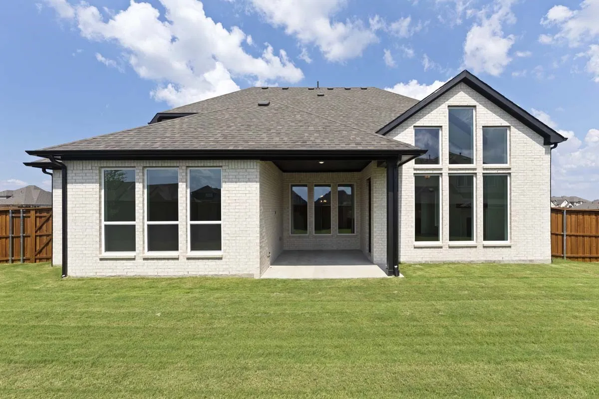 24-2021-euclid-drive-rockwall-tx-rear-exterior