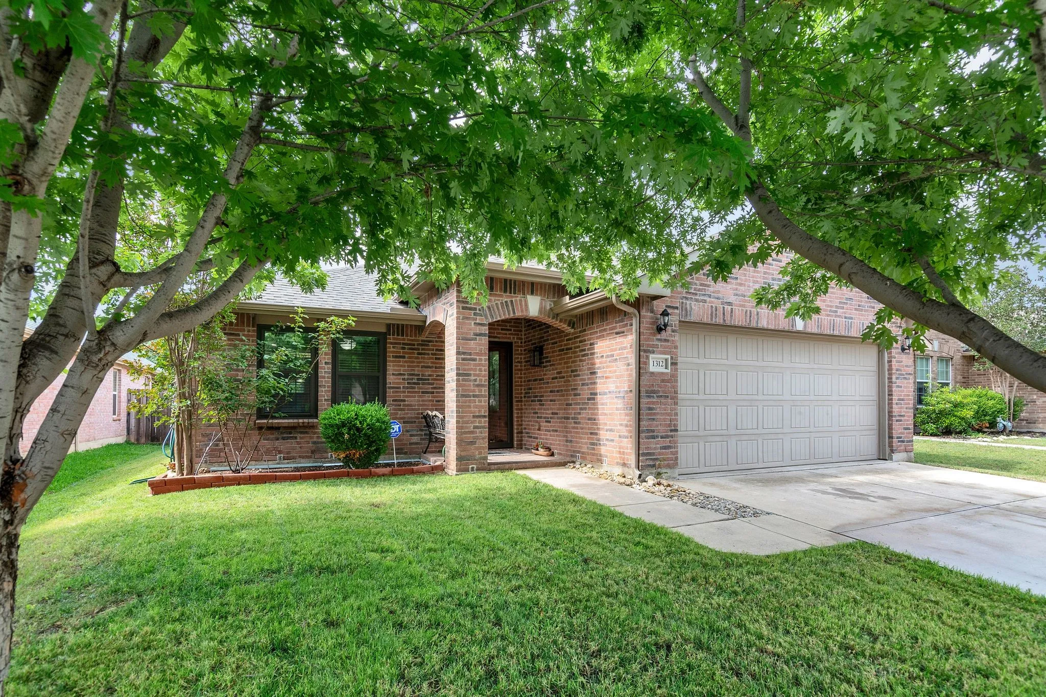 Single Family Residence For Sale in Denton County , 1312 Elkford Lane, Fort Worth, Texas 76247, 3 Bedrooms, 2 Bathrooms, 2 Garage spaces, 1,868 Sqft, built in 2011, Price $314,000, mls#21281228, Real Estate Agent in Fort Worth, Homes For Sale in Denton county, Homes For Sale in Fort Worth, Realtor in Fort Worth Texas, Real Estate Brokerage Independent Realty Texas, Luminita Cordes Realtor