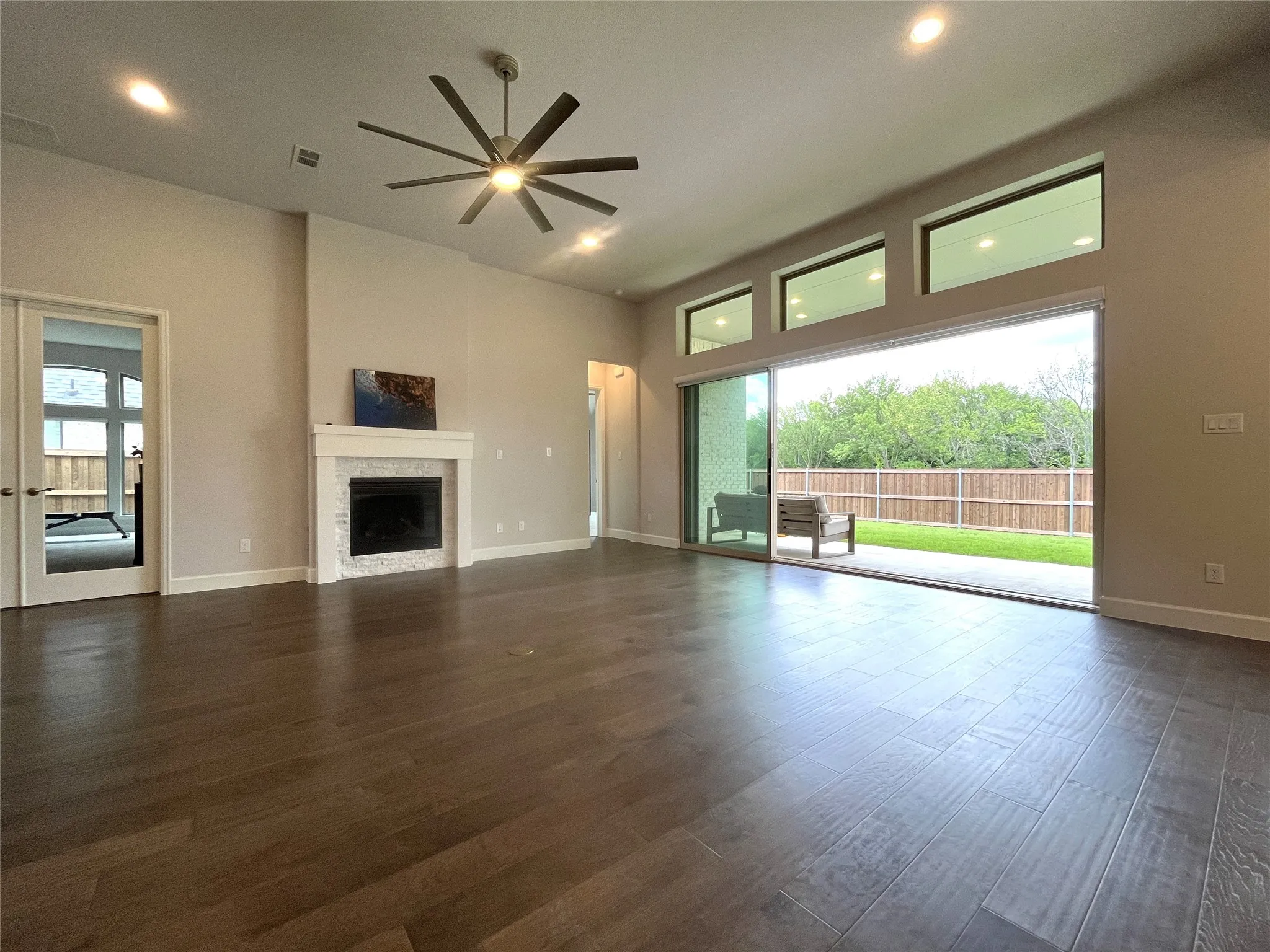 Single Family Residence For Sale in Ellis County , 2834 Midlake Drive, Midlothian, Texas 76065, 4 Bedroom, 4 Bathroom, 3 Garage spaces, 3,363 Sqft, built in 2022, mls#21281318, Real Estate Agent in Midlothian, Homes For Sale in Ellis county, Homes For Sale in Midlothian, Realtor in Midlothian Texas, Real Estate Brokerage Independent Realty Texas, Luminita Cordes Realtor