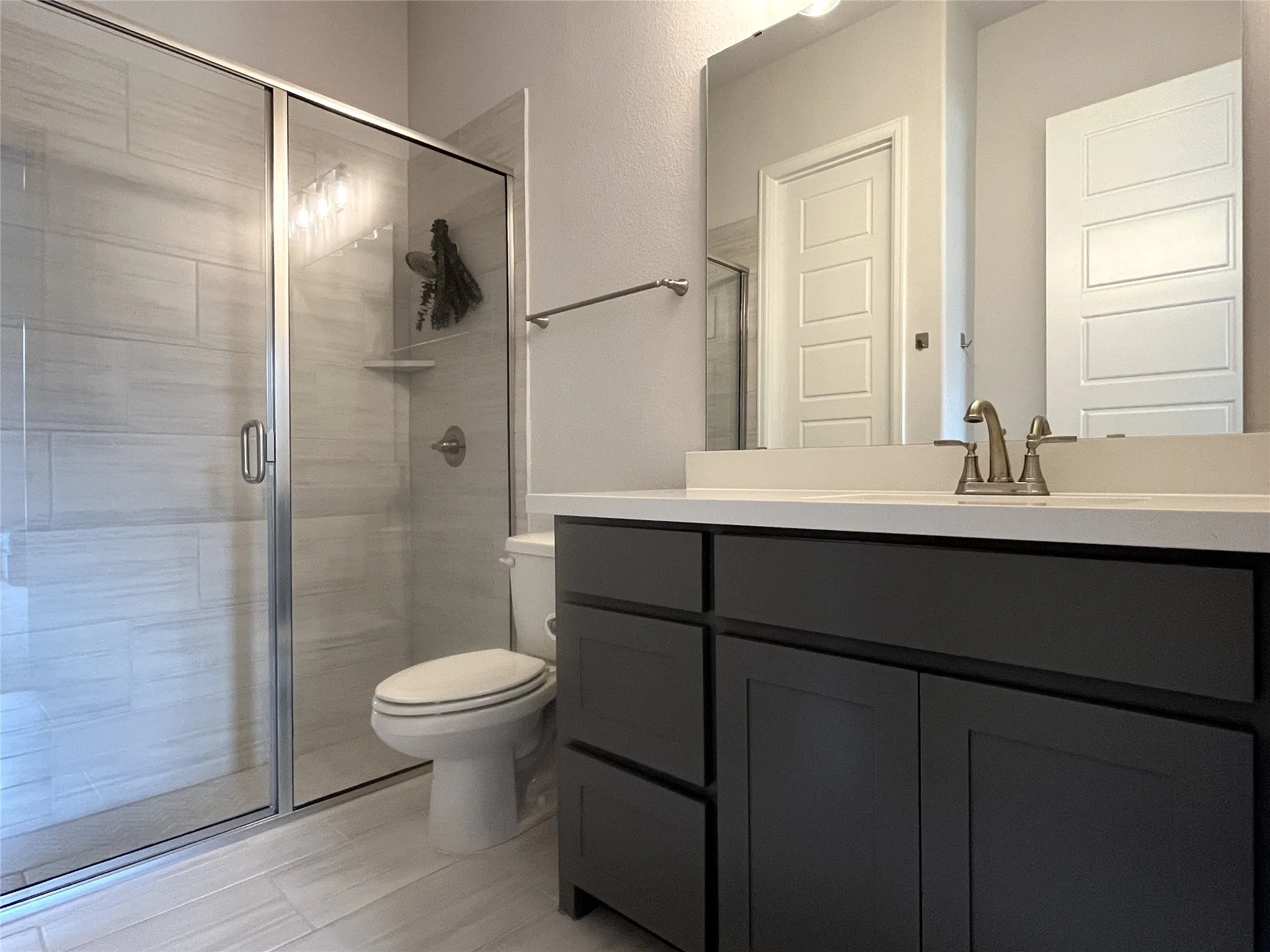 Single Family Residence For Sale in Ellis County , 2834 Midlake Drive, Midlothian, Texas 76065, 4 Bedroom, 4 Bathroom, 3 Garage spaces, 3,363 Sqft, built in 2022, mls#21281318, Real Estate Agent in Midlothian, Homes For Sale in Ellis county, Homes For Sale in Midlothian, Realtor in Midlothian Texas, Real Estate Brokerage Independent Realty Texas, Luminita Cordes Realtor