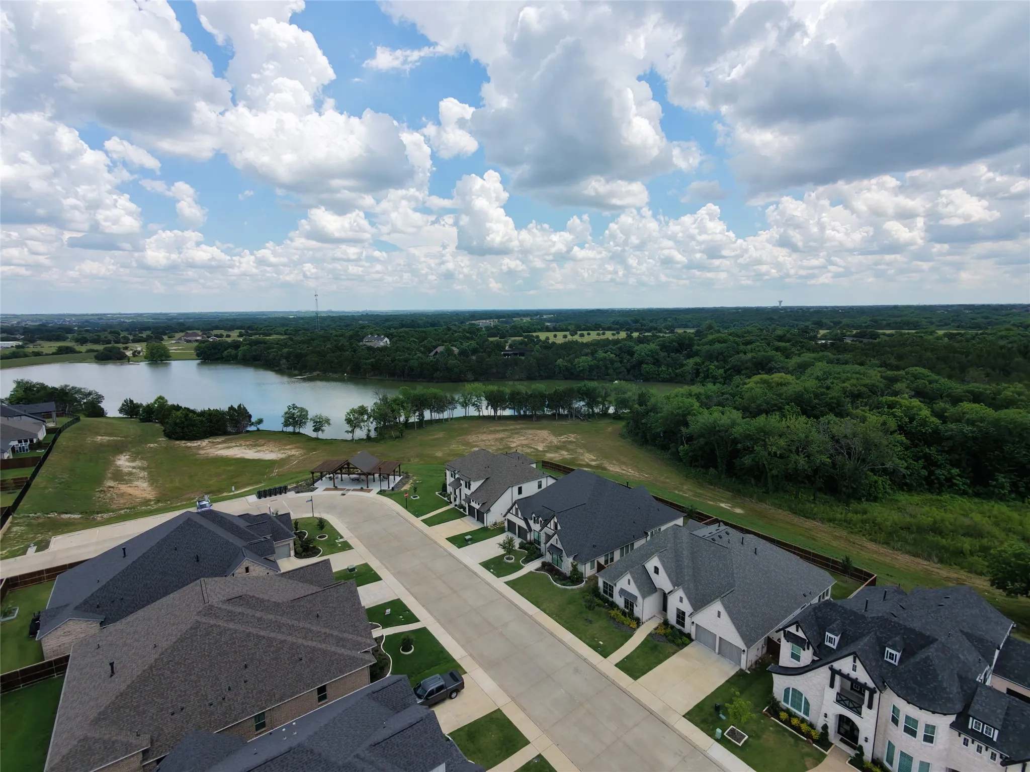 Single Family Residence For Sale in Ellis County , 2834 Midlake Drive, Midlothian, Texas 76065, 4 Bedroom, 4 Bathroom, 3 Garage spaces, 3,363 Sqft, built in 2022, mls#21281318, Real Estate Agent in Midlothian, Homes For Sale in Ellis county, Homes For Sale in Midlothian, Realtor in Midlothian Texas, Real Estate Brokerage Independent Realty Texas, Luminita Cordes Realtor
