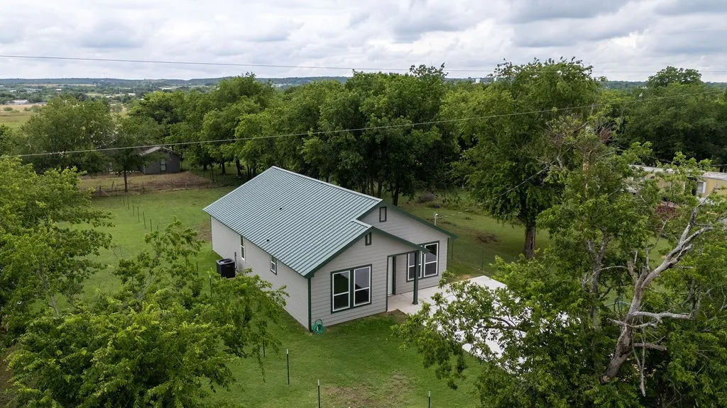 Single Family Residence For Sale in Bosque County , 328 E Norway Street, Walnut Springs, Texas 76690, 3 Bedrooms, 2 Bathrooms, Garage spaces, 1,335 Sqft, built in 2024, Price $255,000, mls#21281404, Real Estate Agent in Walnut Springs, Homes For Sale in Bosque county, Homes For Sale in Walnut Springs, Realtor in Walnut Springs Texas, Real Estate Brokerage Independent Realty Texas, Luminita Cordes Realtor
