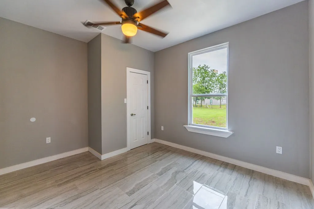 Single Family Residence For Sale in Bosque County , 328 E Norway Street, Walnut Springs, Texas 76690, 3 Bedrooms, 2 Bathrooms, Garage spaces, 1,335 Sqft, built in 2024, Price $255,000, mls#21281404, Real Estate Agent in Walnut Springs, Homes For Sale in Bosque county, Homes For Sale in Walnut Springs, Realtor in Walnut Springs Texas, Real Estate Brokerage Independent Realty Texas, Luminita Cordes Realtor