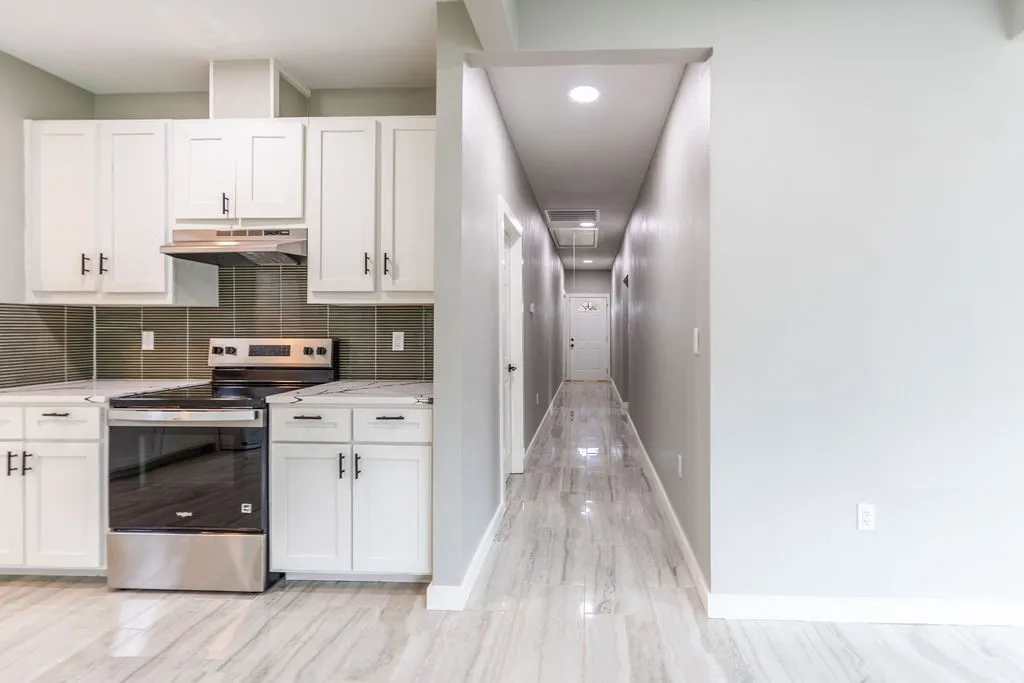 Single Family Residence For Sale in Bosque County , 328 E Norway Street, Walnut Springs, Texas 76690, 3 Bedrooms, 2 Bathrooms, Garage spaces, 1,335 Sqft, built in 2024, Price $255,000, mls#21281404, Real Estate Agent in Walnut Springs, Homes For Sale in Bosque county, Homes For Sale in Walnut Springs, Realtor in Walnut Springs Texas, Real Estate Brokerage Independent Realty Texas, Luminita Cordes Realtor