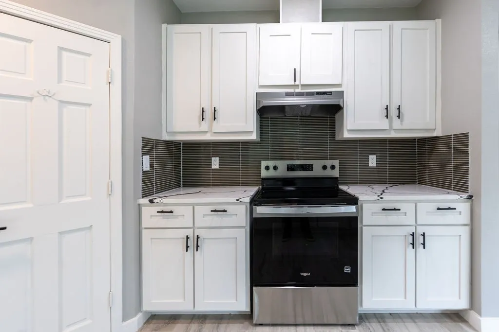 Single Family Residence For Sale in Bosque County , 328 E Norway Street, Walnut Springs, Texas 76690, 3 Bedrooms, 2 Bathrooms, Garage spaces, 1,335 Sqft, built in 2024, Price $255,000, mls#21281404, Real Estate Agent in Walnut Springs, Homes For Sale in Bosque county, Homes For Sale in Walnut Springs, Realtor in Walnut Springs Texas, Real Estate Brokerage Independent Realty Texas, Luminita Cordes Realtor