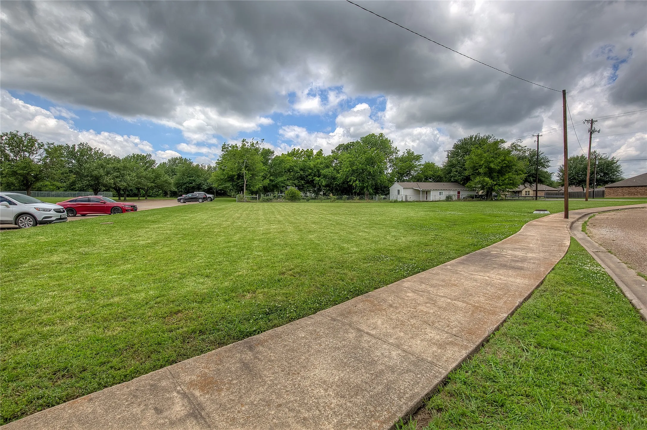 Unimproved Land For Sale in Hunt County , TBD Washington Street, Commerce, Texas 75428, 0, 0, Garage spaces, 0 Sqft, built in 0, mls#21281571, Real Estate Agent in Commerce, Homes For Sale in Hunt county, Homes For Sale in Commerce, Realtor in Commerce Texas, Real Estate Brokerage Independent Realty Texas, Luminita Cordes Realtor