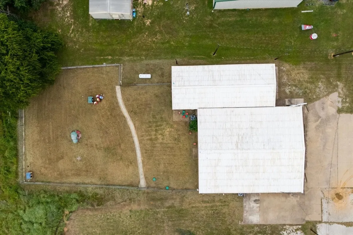 Office For Sale in Tarrant County , 11361 & 11363 FM 730 N, Reno, Texas 76020, 0, 0, Garage spaces, 4,500 Sqft, built in 1986, mls#21276802, Real Estate Agent in Reno, Homes For Sale in Tarrant county, Homes For Sale in Reno, Realtor in Reno Texas, Real Estate Brokerage Independent Realty Texas, Luminita Cordes Realtor