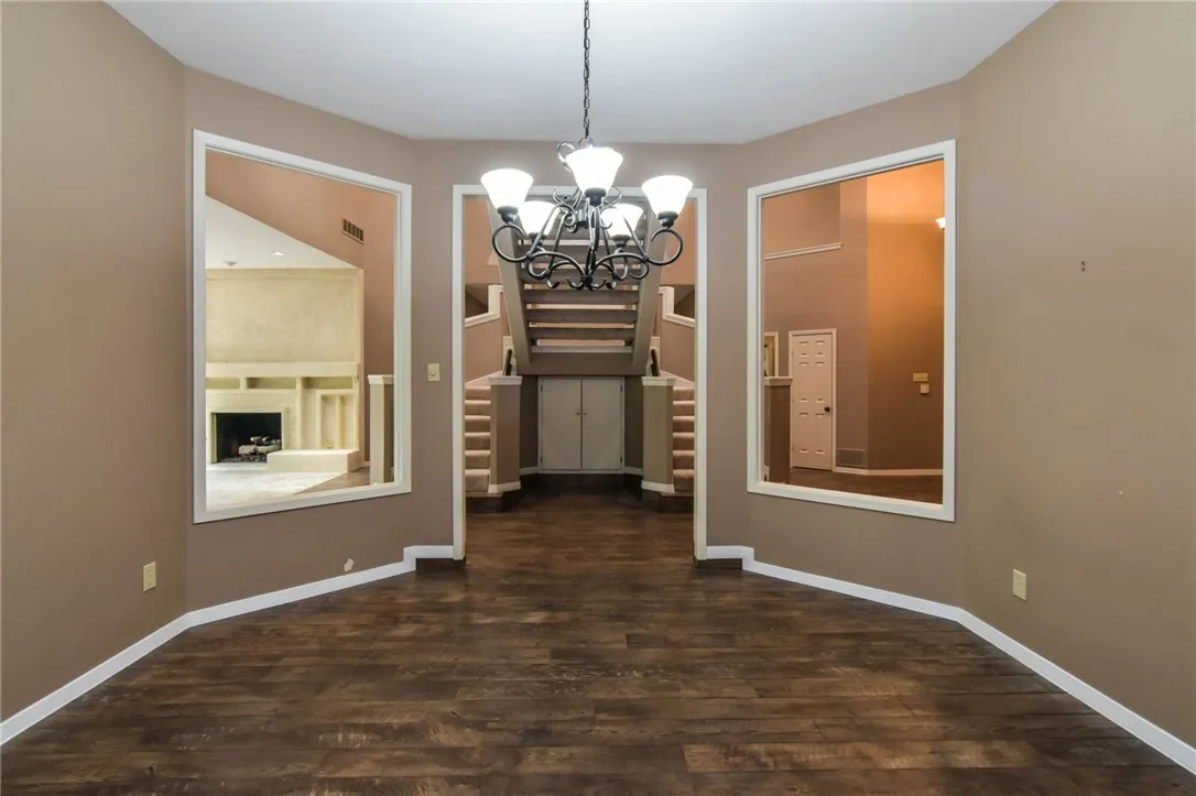 Formal Dining