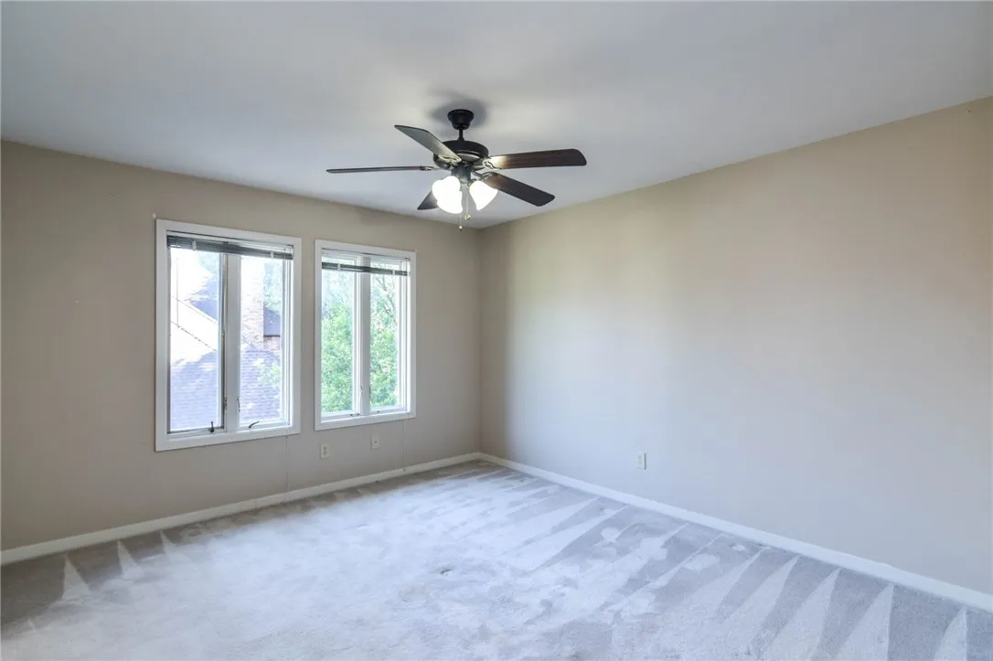 Secondary bedroom