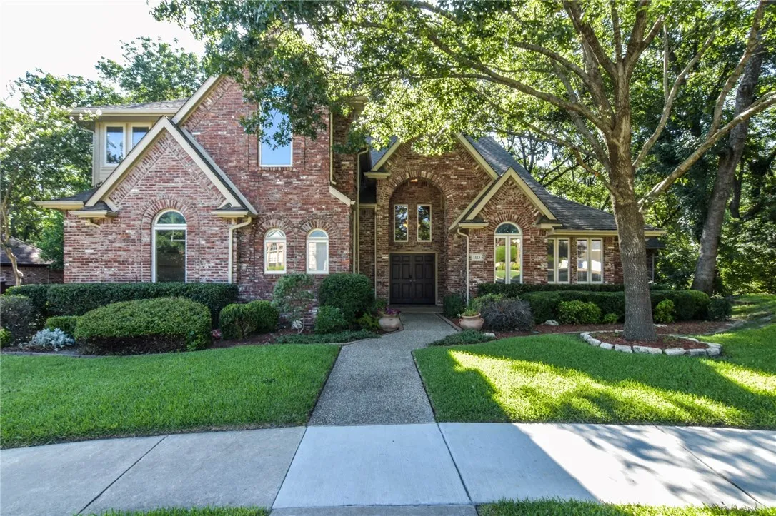 Single Family Residence For Rent in Collin County , 1113 Shady Oaks Circle, Mc Kinney, Texas 75072, 4 Bedroom, 3 Bathroom, 3 Garage spaces, 3,915 Sqft, built in 1990, mls#21281600, Real Estate Agent in Mc Kinney, Homes For Rent in Collin county, Homes For Rent in Mc Kinney, Realtor in Mc Kinney Texas, Real Estate Brokerage Independent Realty Texas, Luminita Cordes Realtor