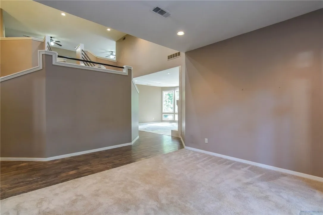 Single Family Residence For Rent in Collin County , 1113 Shady Oaks Circle, Mc Kinney, Texas 75072, 4 Bedroom, 3 Bathroom, 3 Garage spaces, 3,915 Sqft, built in 1990, mls#21281600, Real Estate Agent in Mc Kinney, Homes For Rent in Collin county, Homes For Rent in Mc Kinney, Realtor in Mc Kinney Texas, Real Estate Brokerage Independent Realty Texas, Luminita Cordes Realtor