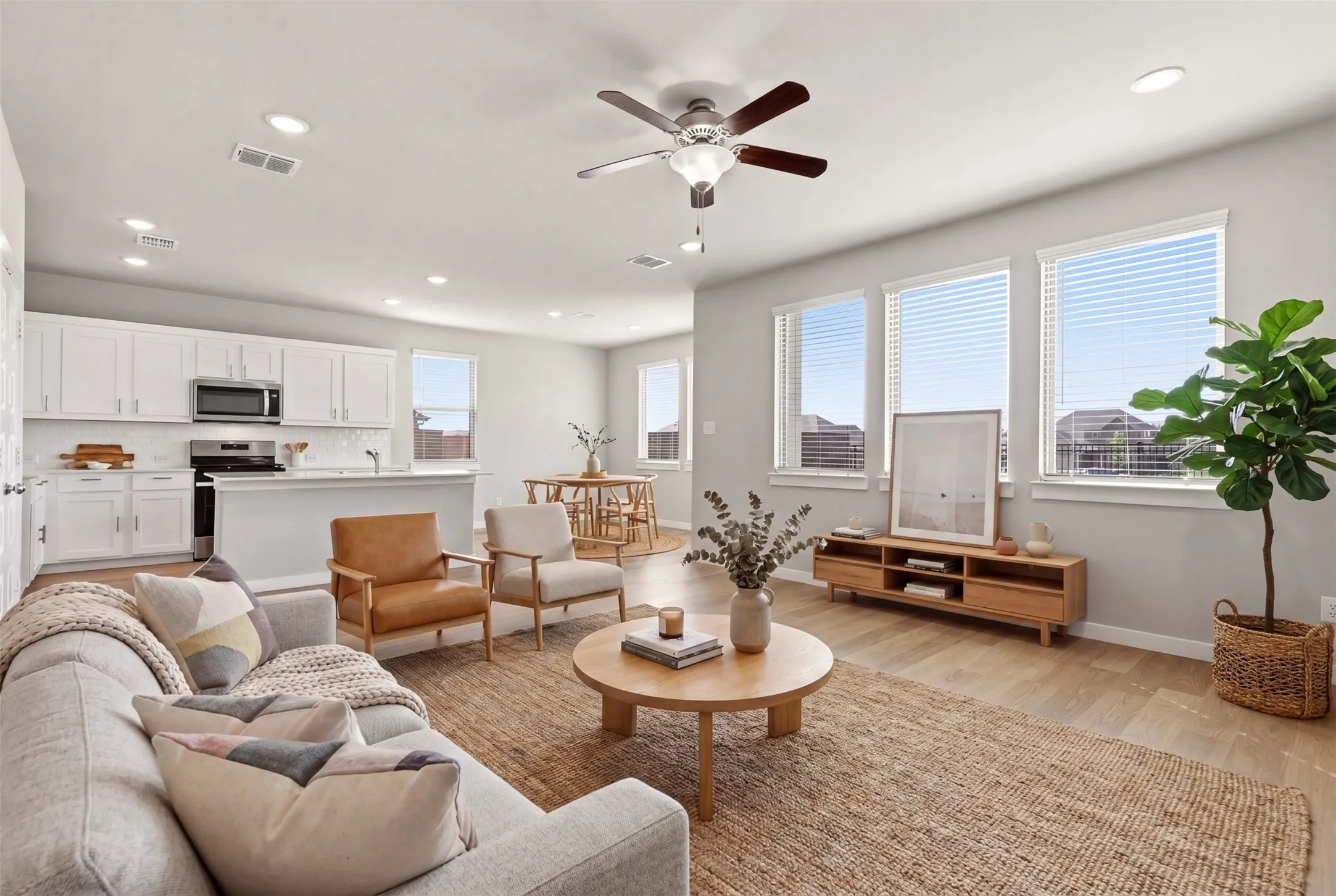 Single Family Residence For Rent in Collin County , 2629 Green River Road, Royse City, Texas 75189, 4 Bedroom, 3 Bathroom, 2 Garage spaces, 2,182 Sqft, built in 2024, mls#21269307, Real Estate Agent in Royse City, Homes For Rent in Collin county, Homes For Rent in Royse City, Realtor in Royse City Texas, Real Estate Brokerage Independent Realty Texas, Luminita Cordes Realtor