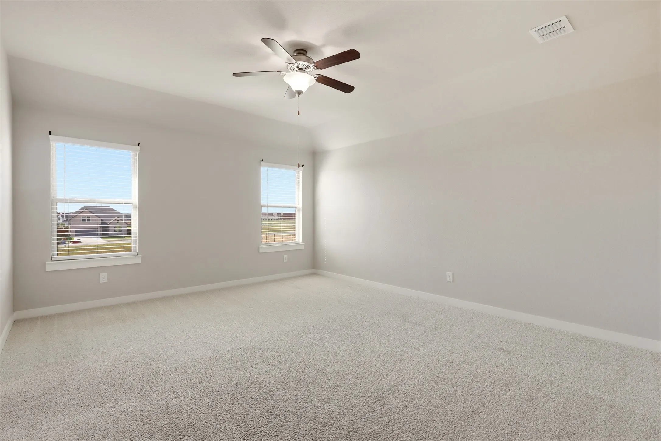 Single Family Residence For Rent in Collin County , 2629 Green River Road, Royse City, Texas 75189, 4 Bedroom, 3 Bathroom, 2 Garage spaces, 2,182 Sqft, built in 2024, mls#21269307, Real Estate Agent in Royse City, Homes For Rent in Collin county, Homes For Rent in Royse City, Realtor in Royse City Texas, Real Estate Brokerage Independent Realty Texas, Luminita Cordes Realtor