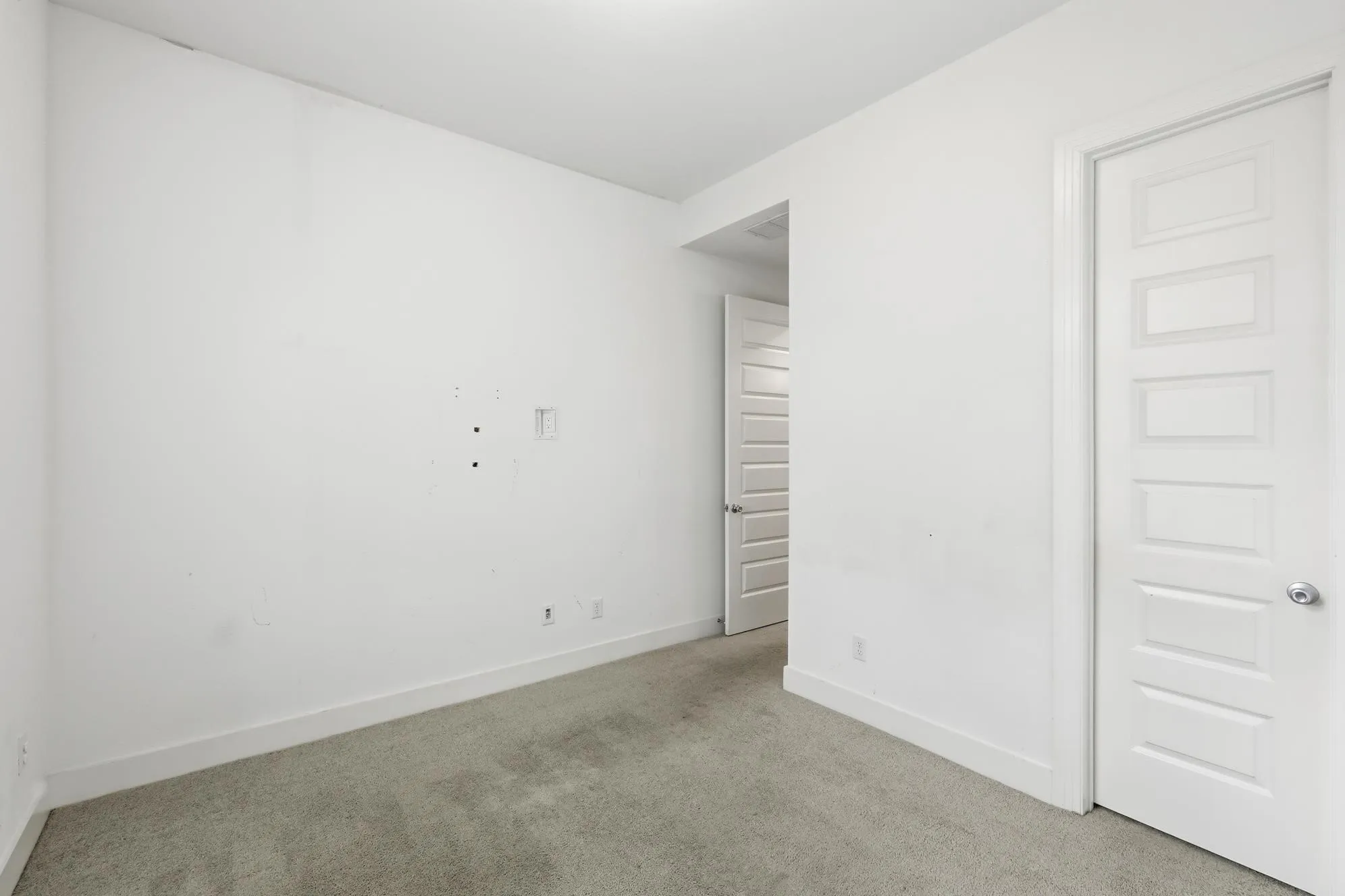 Single Family Residence For Sale in Denton County , 4005 Big Prairie Drive, Aubrey, Texas 76227, 5 Bedroom, 4 Bathroom, 2 Garage spaces, 2,578 Sqft, built in 2018, mls#21274905, Real Estate Agent in Aubrey, Homes For Sale in Denton county, Homes For Sale in Aubrey, Realtor in Aubrey Texas, Real Estate Brokerage Independent Realty Texas, Luminita Cordes Realtor