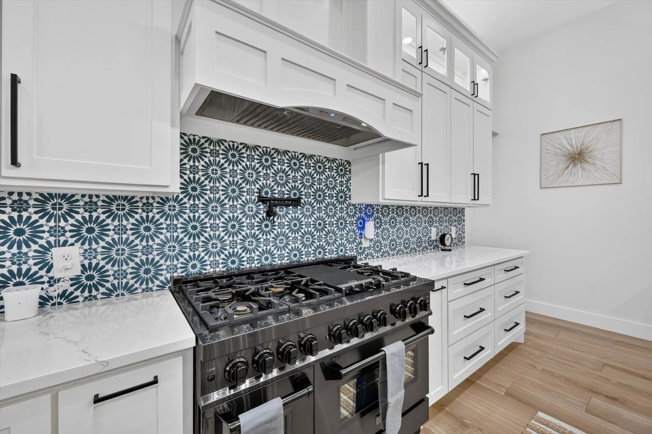 Single Family Residence For Sale in Tarrant County , 6608 Benson Court, Mansfield, Texas 76063, 5 Bedroom, 6 Bathroom, 4 Garage spaces, 5,170 Sqft, built in 2024, mls#21280962, Real Estate Agent in Mansfield, Homes For Sale in Tarrant county, Homes For Sale in Mansfield, Realtor in Mansfield Texas, Real Estate Brokerage Independent Realty Texas, Luminita Cordes Realtor